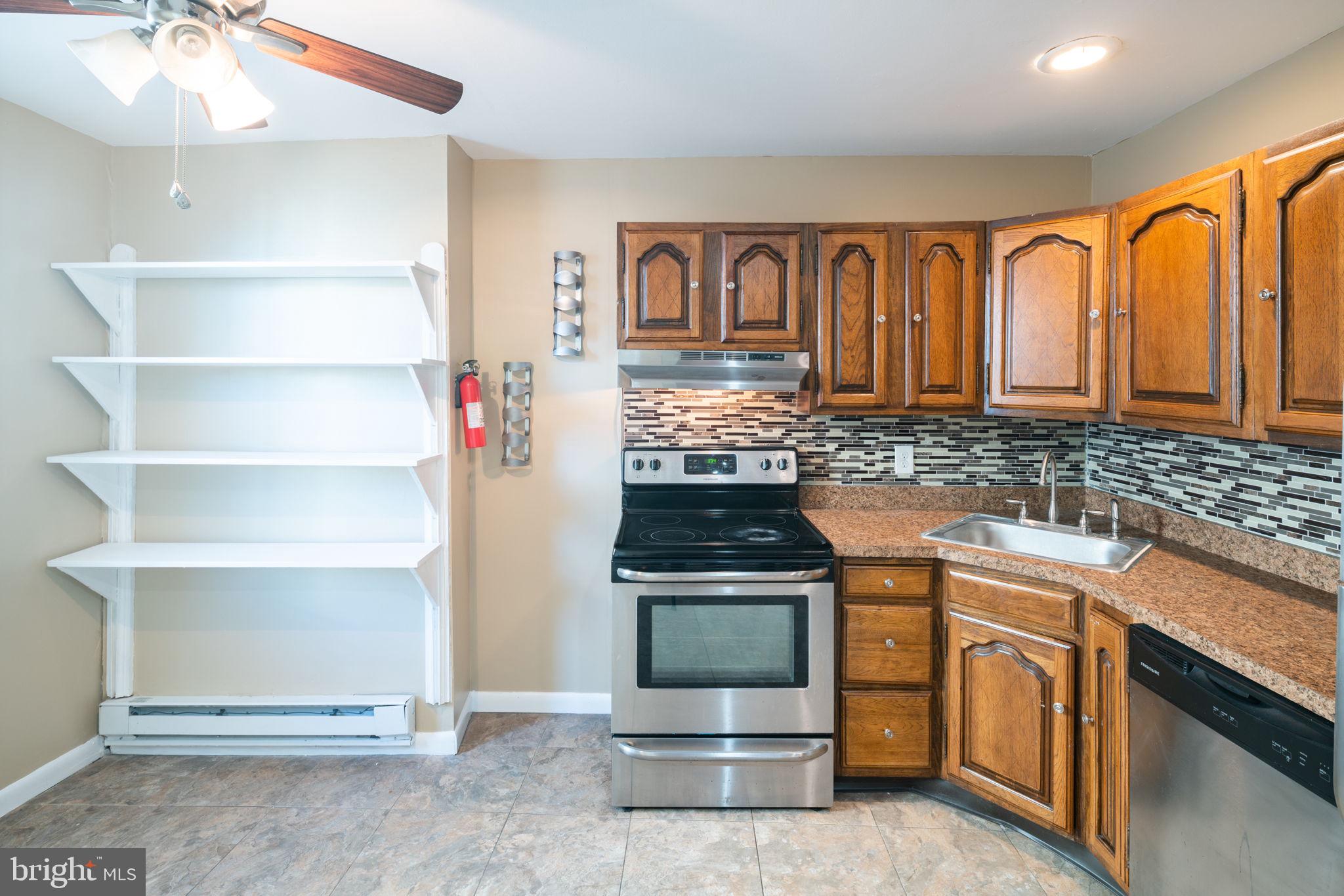 POINT BREEZE - Residential Lease