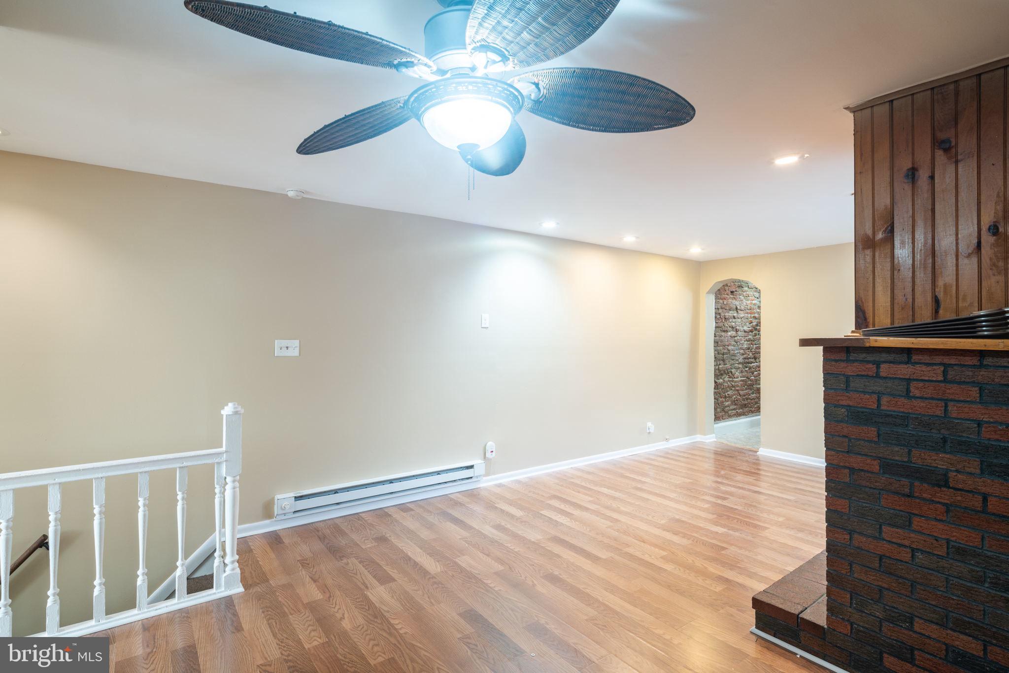 POINT BREEZE - Residential Lease