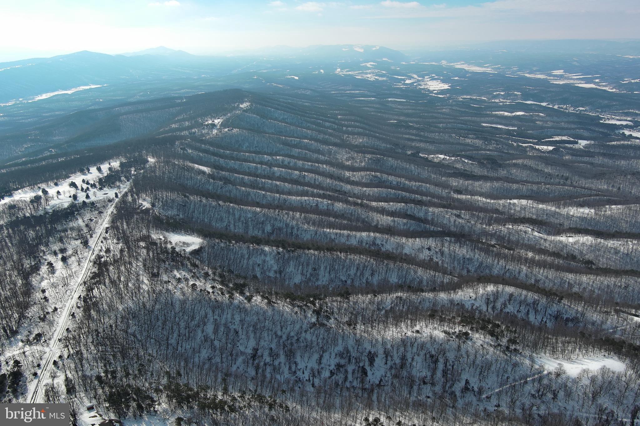 BLUFFS ON THE POTOMAC - Land