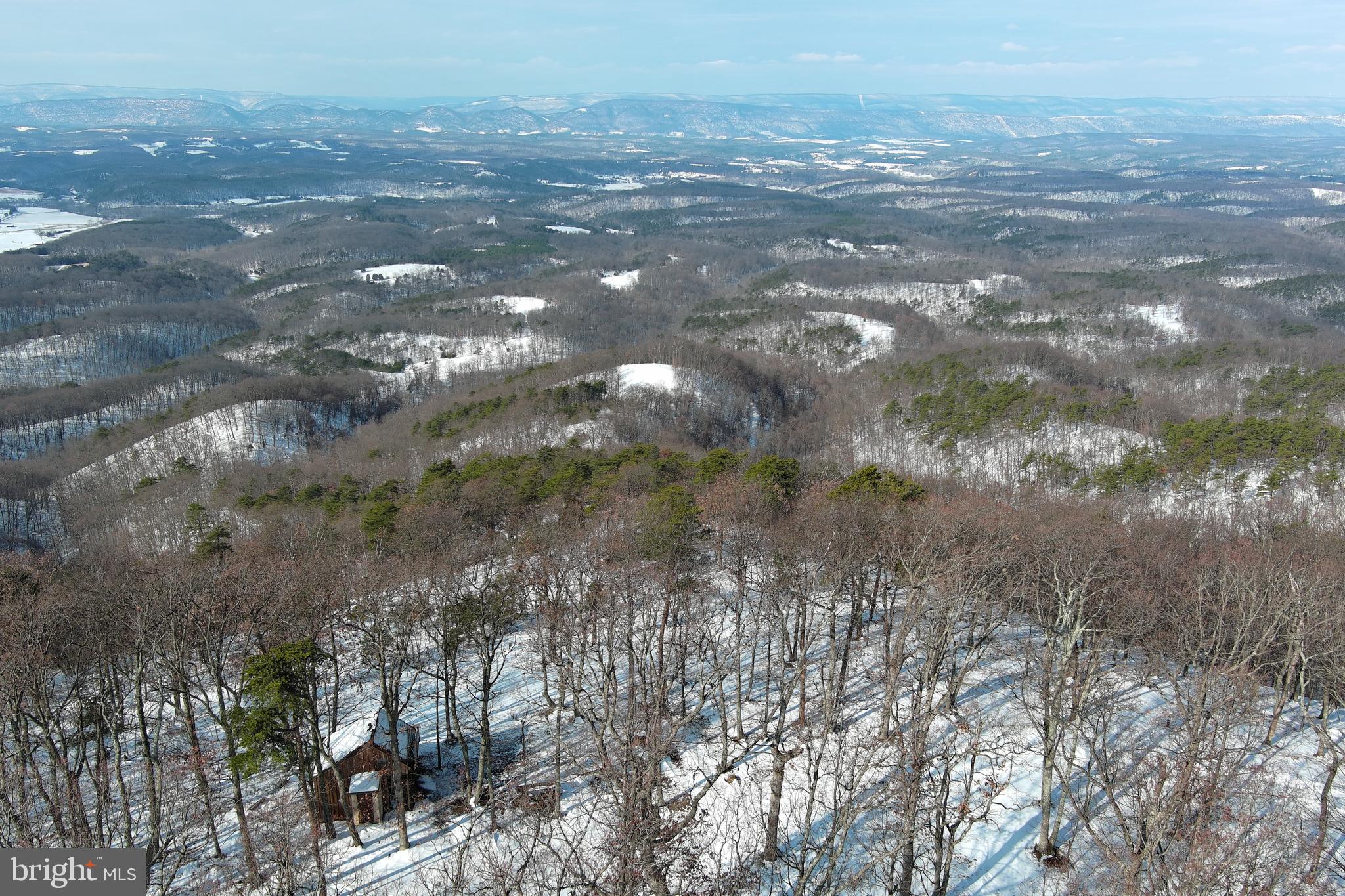 BLUFFS ON THE POTOMAC - Land