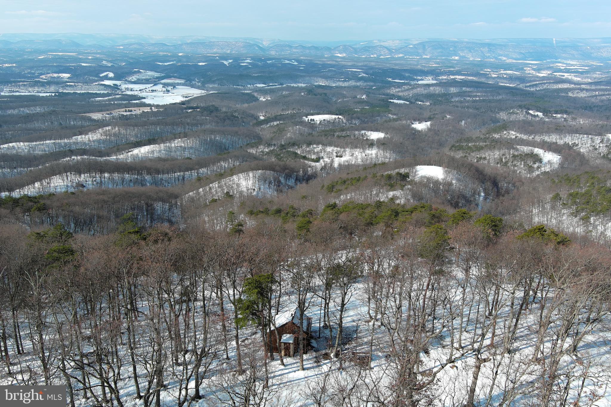 BLUFFS ON THE POTOMAC - Land