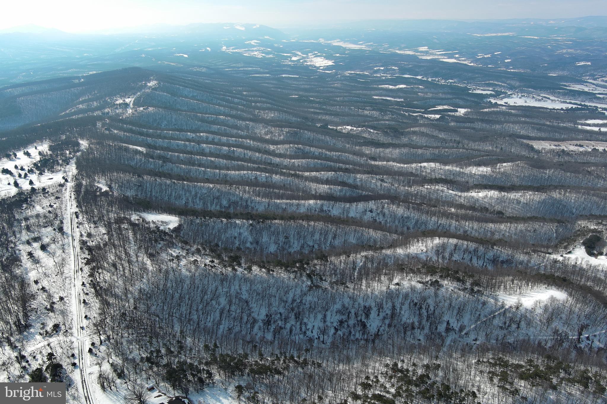 BLUFFS ON THE POTOMAC - Land