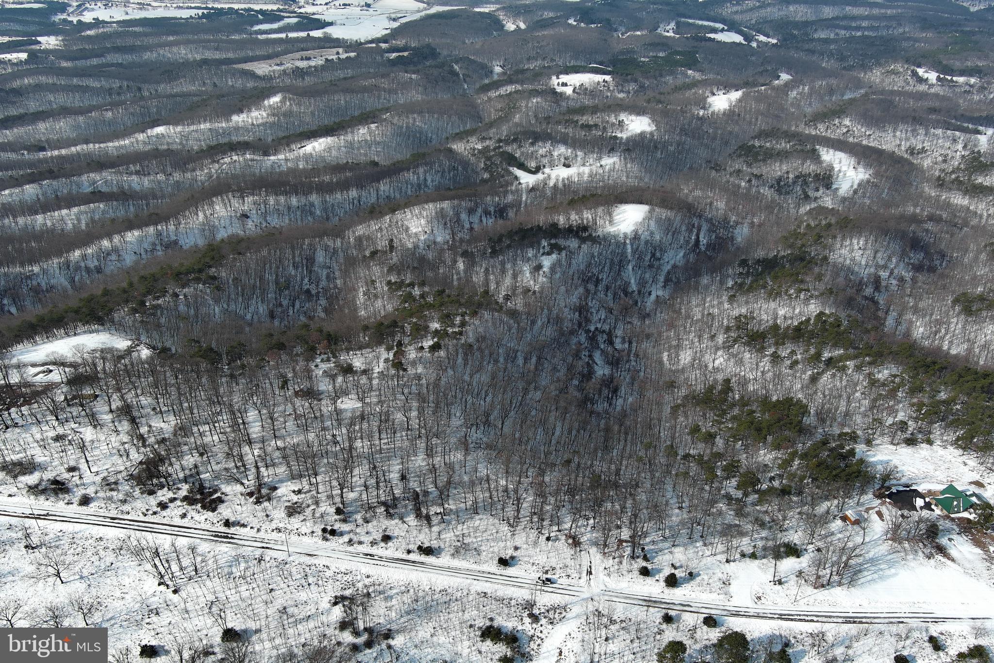 BLUFFS ON THE POTOMAC - Land