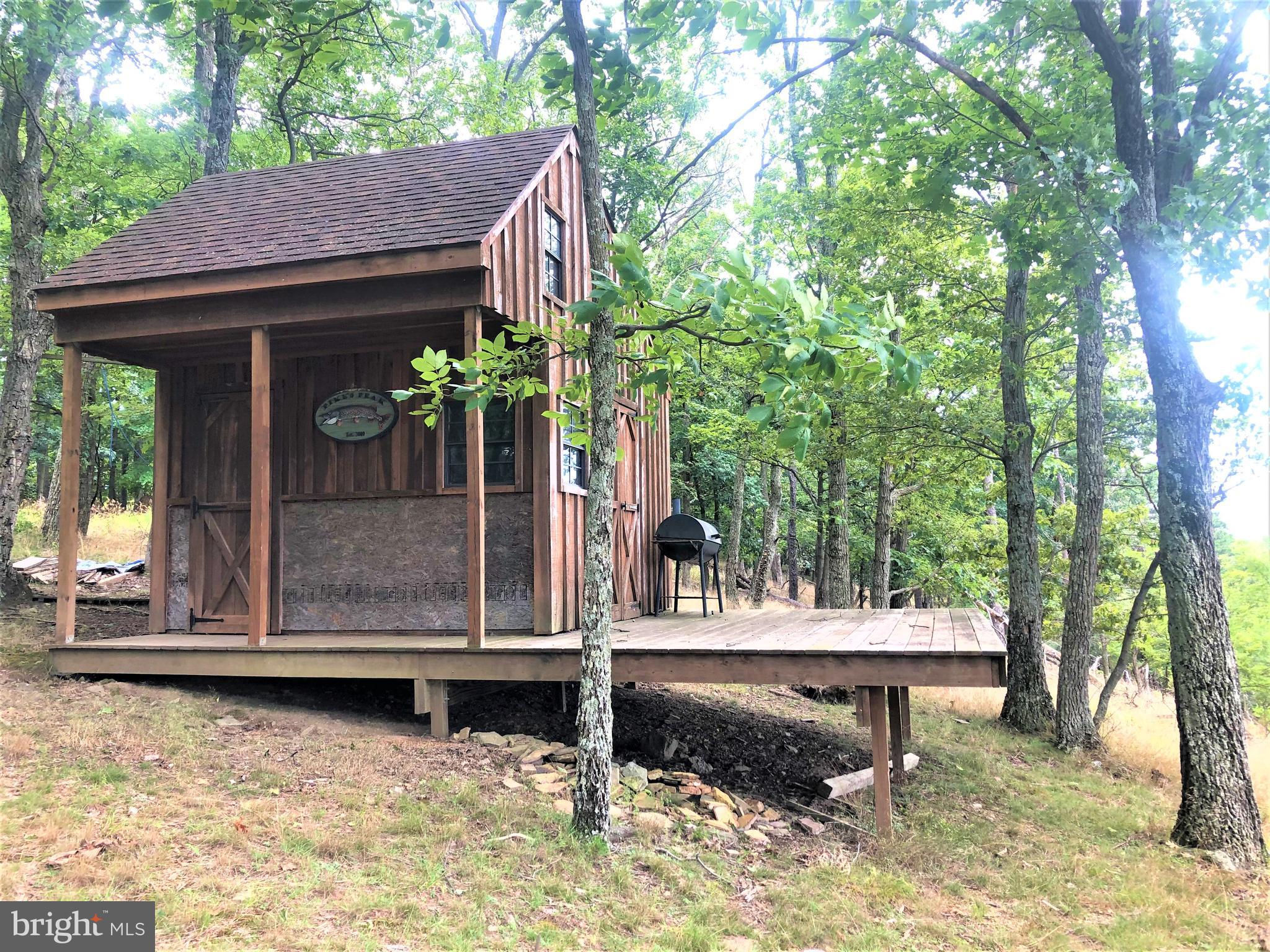 BLUFFS ON THE POTOMAC - Land