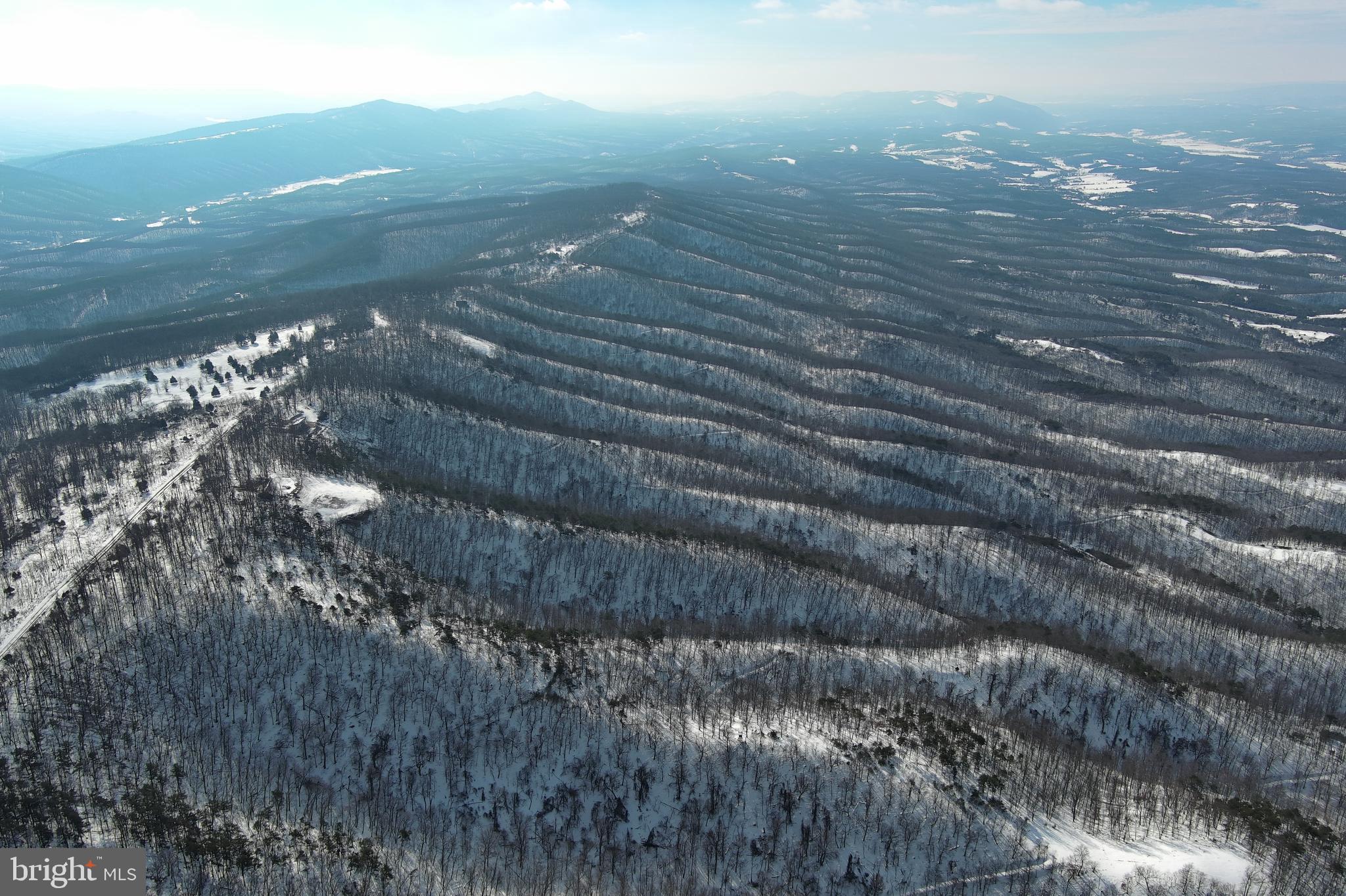 BLUFFS ON THE POTOMAC - Land