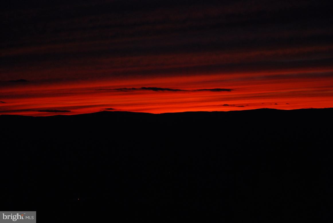 BLUFFS ON THE POTOMAC - Land