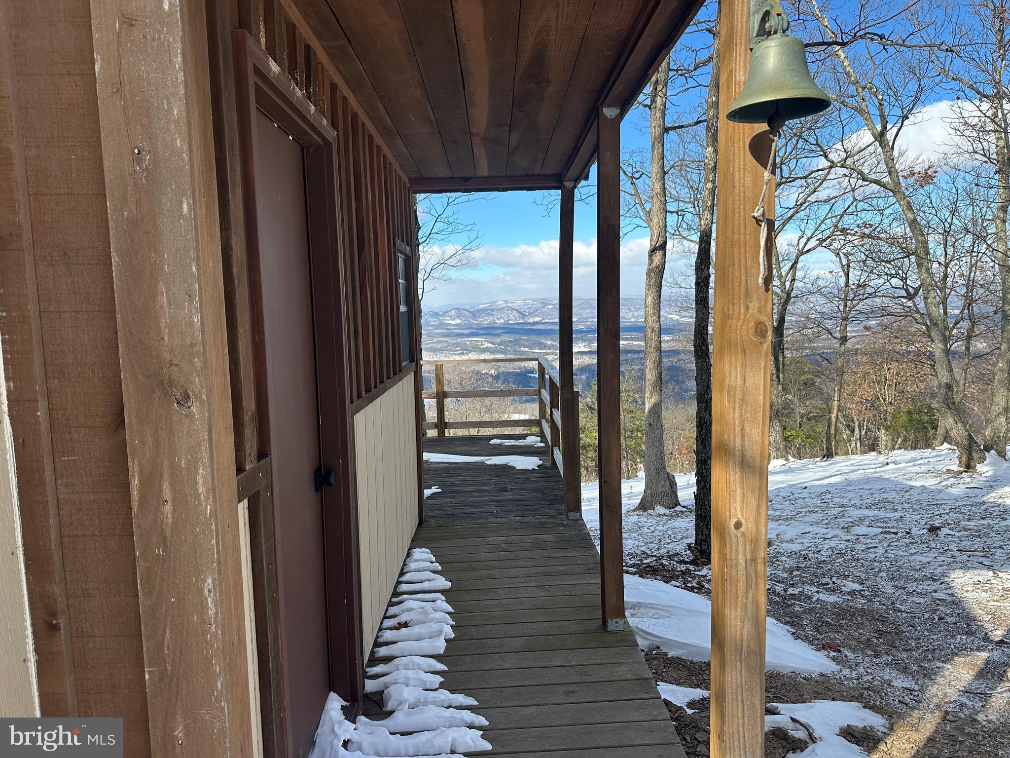 BLUFFS ON THE POTOMAC - Land