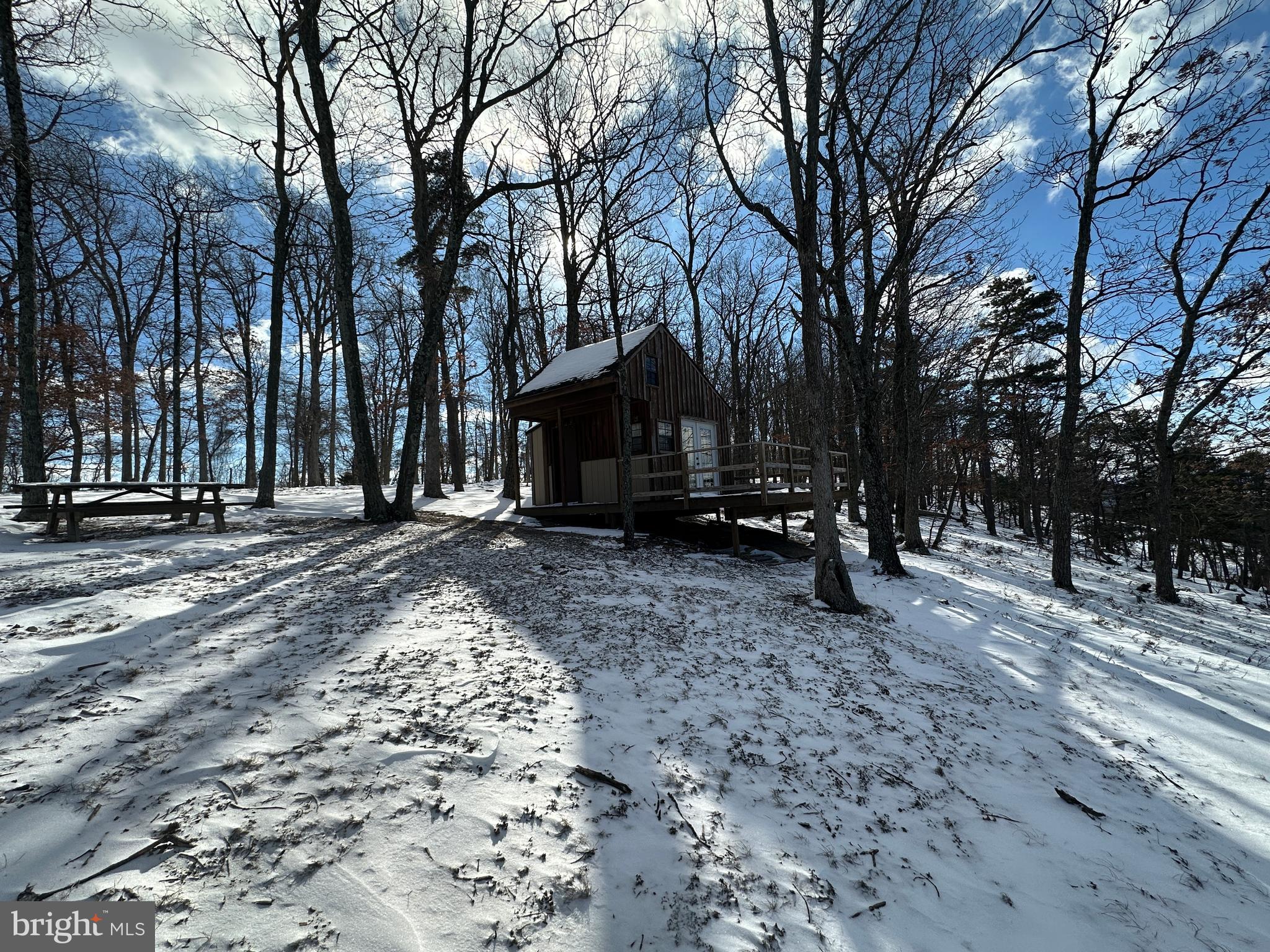 BLUFFS ON THE POTOMAC - Land