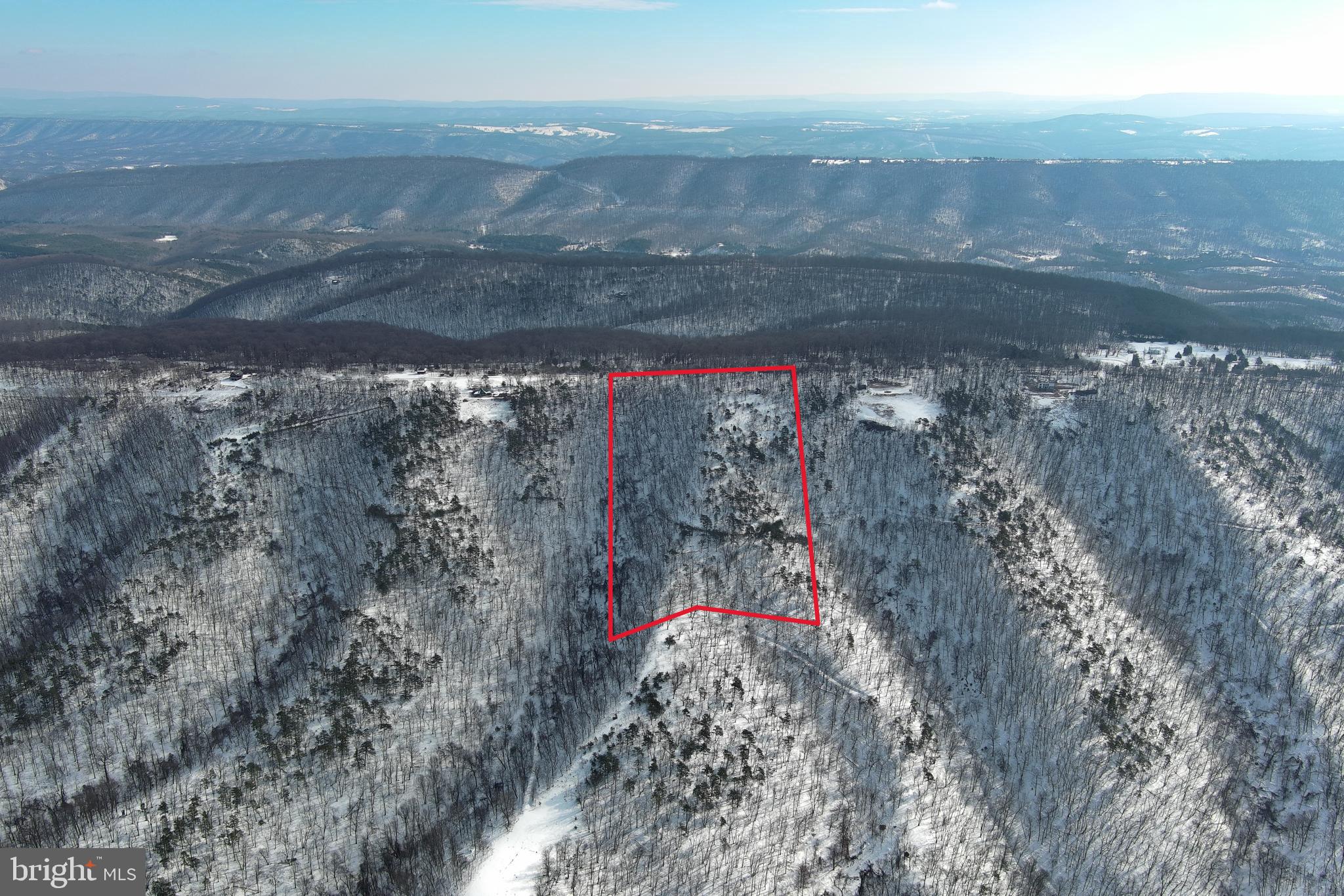 BLUFFS ON THE POTOMAC - Land