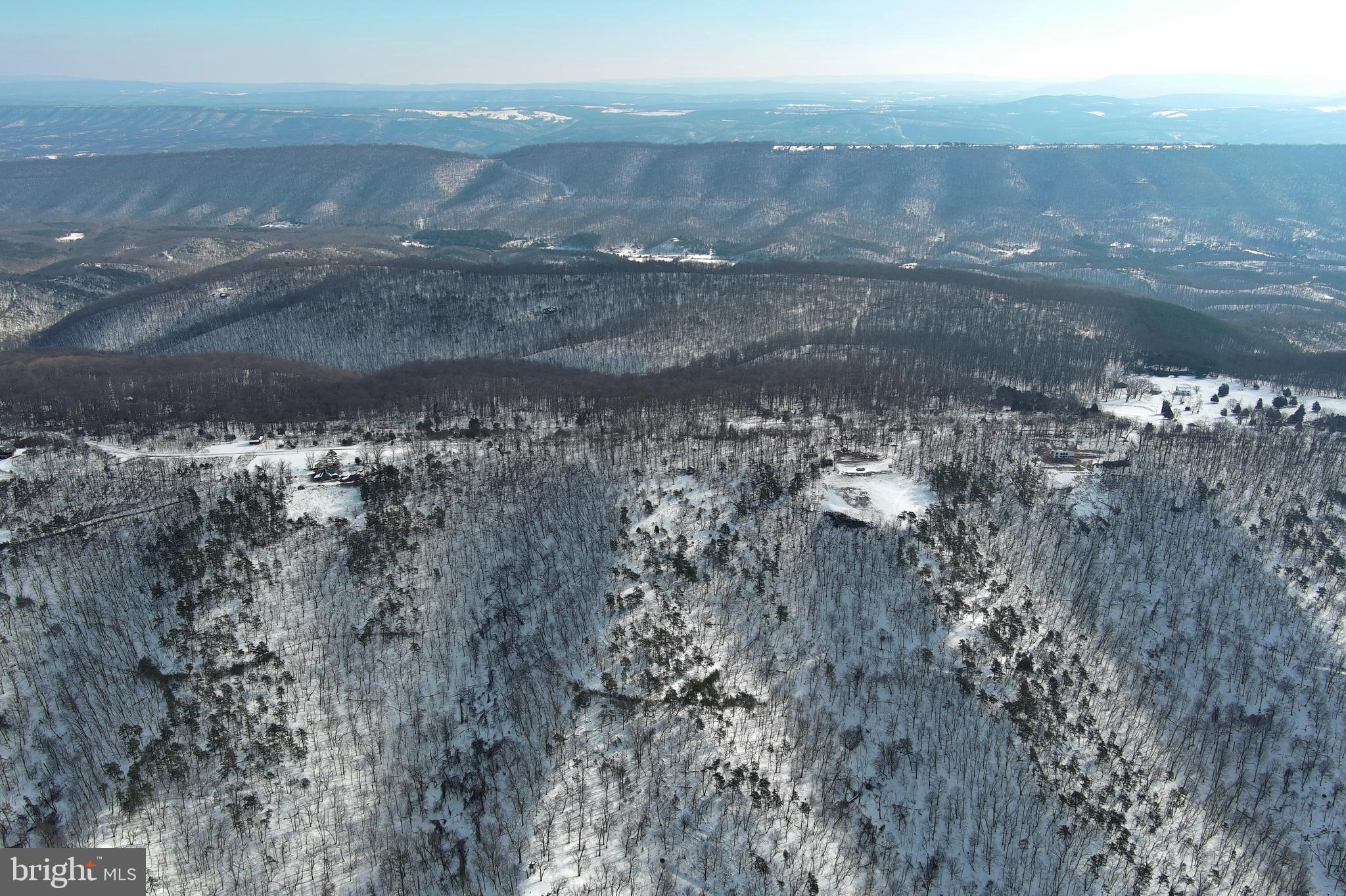 BLUFFS ON THE POTOMAC - Land