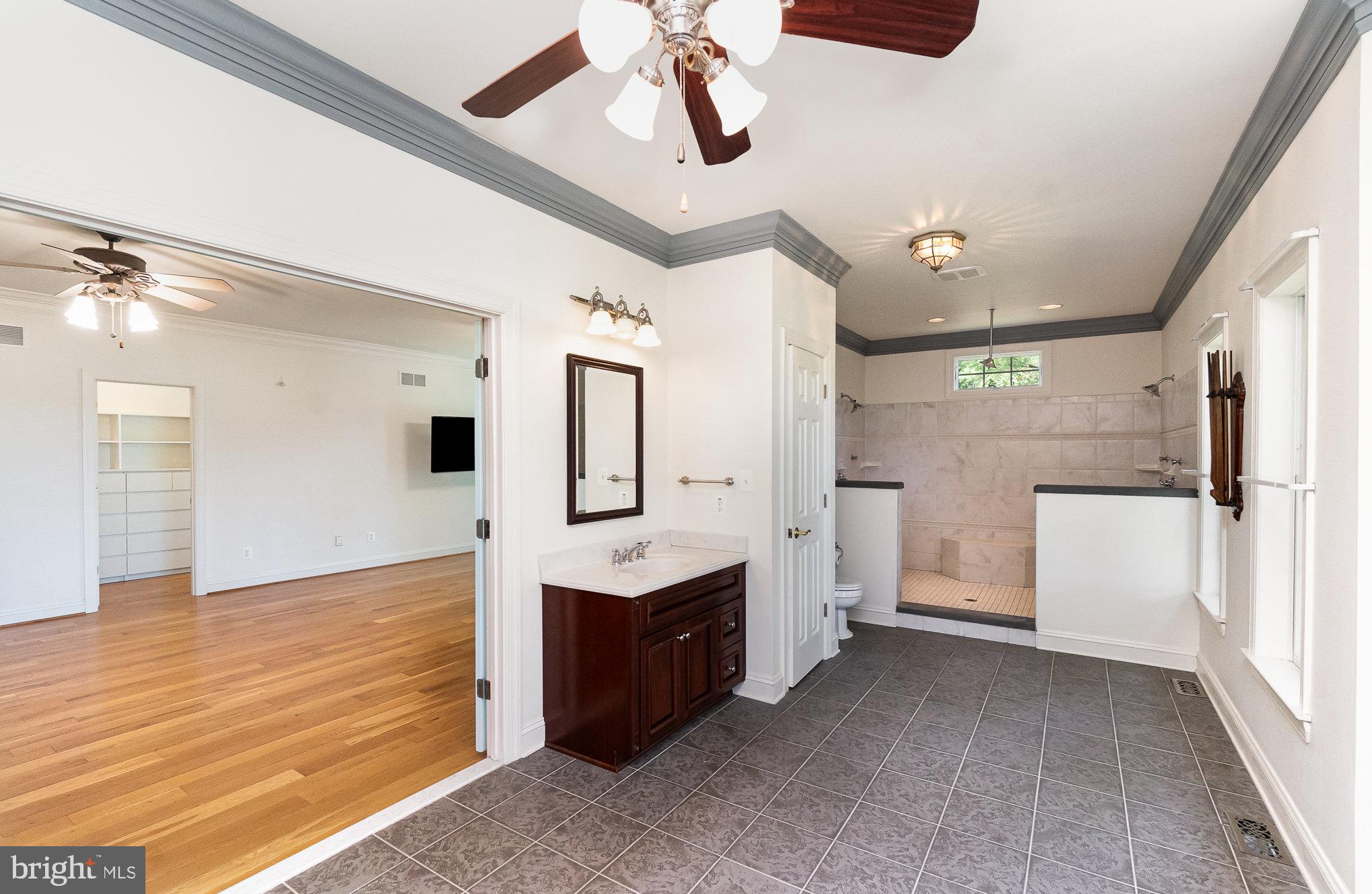 FOREST HILL - Residential