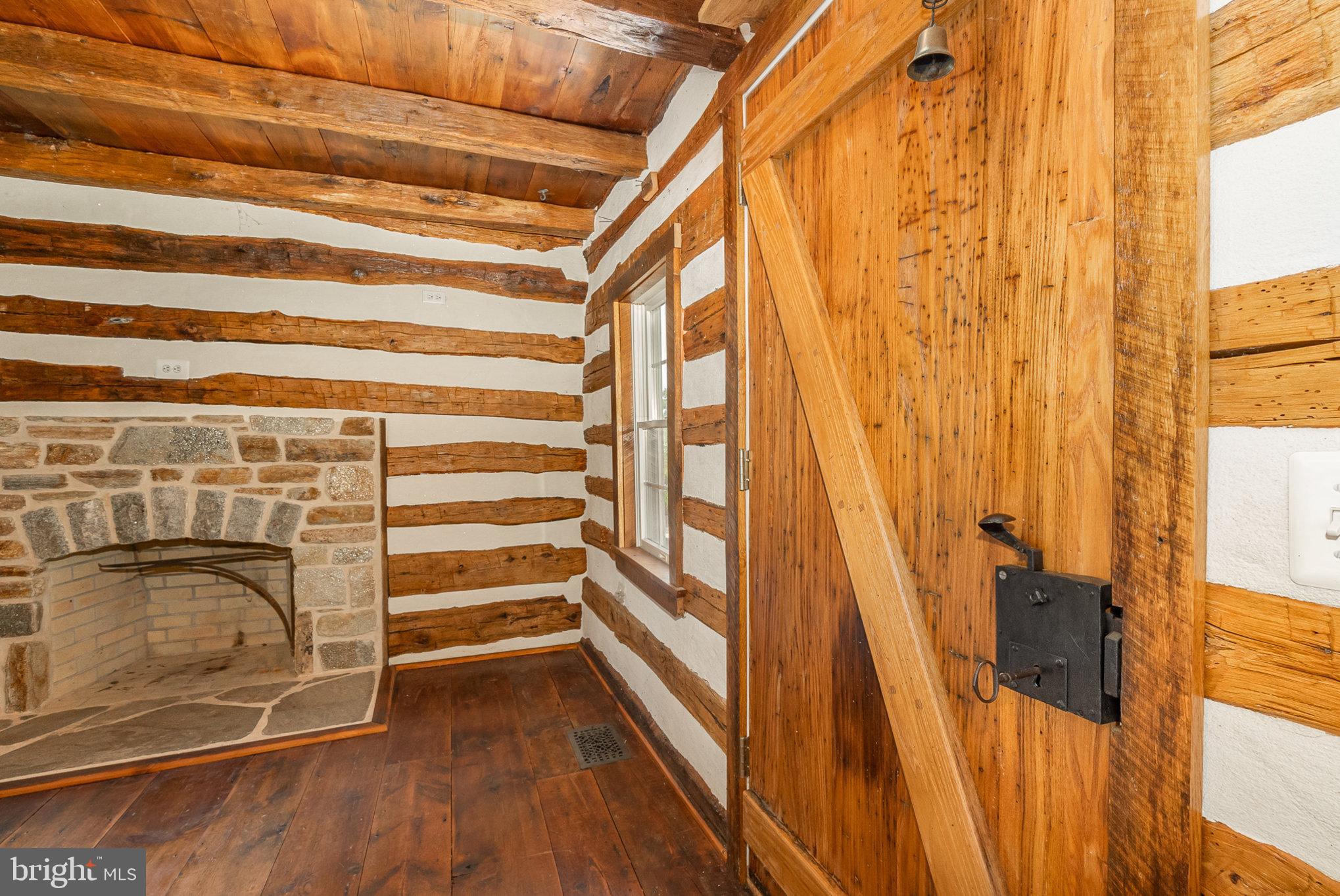 FOREST HILL - Residential