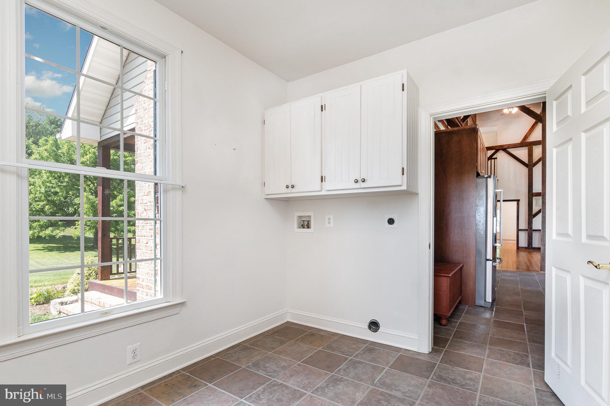 FOREST HILL - Residential