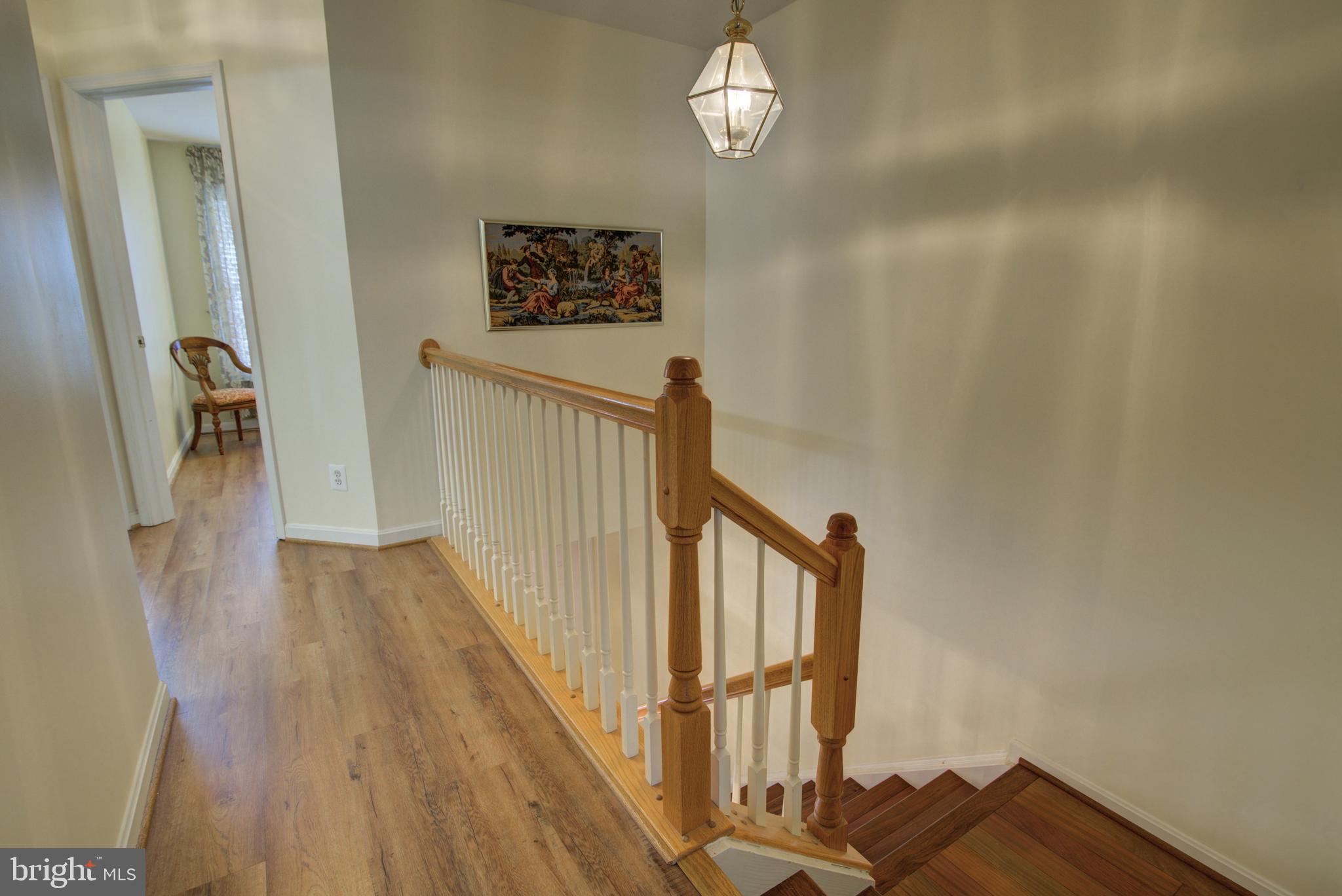 LOUDOUN PARKWAY CENTER - Residential