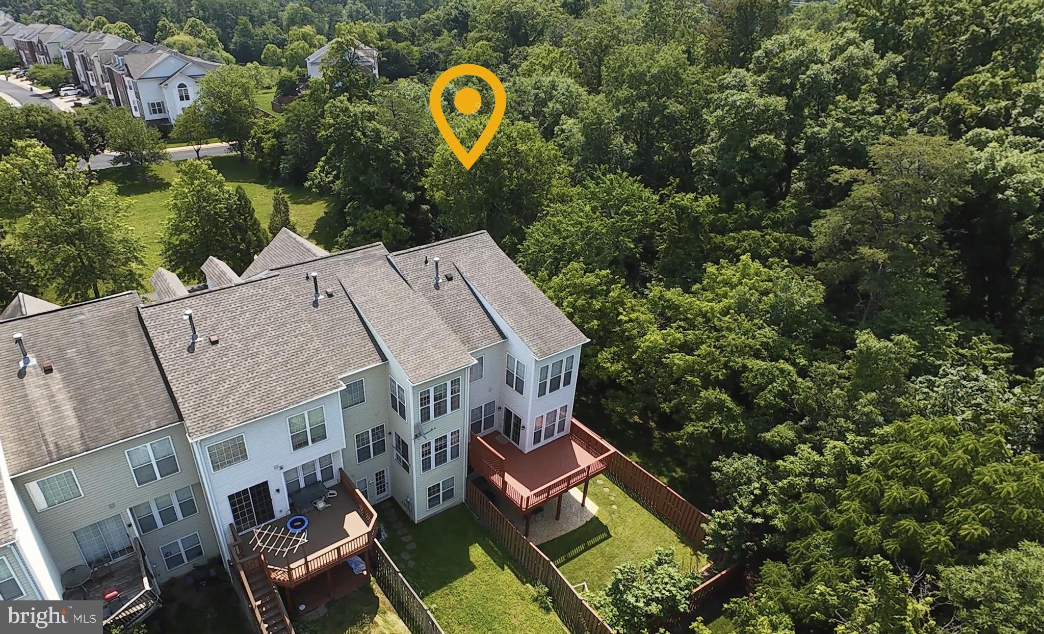 LOUDOUN PARKWAY CENTER - Residential