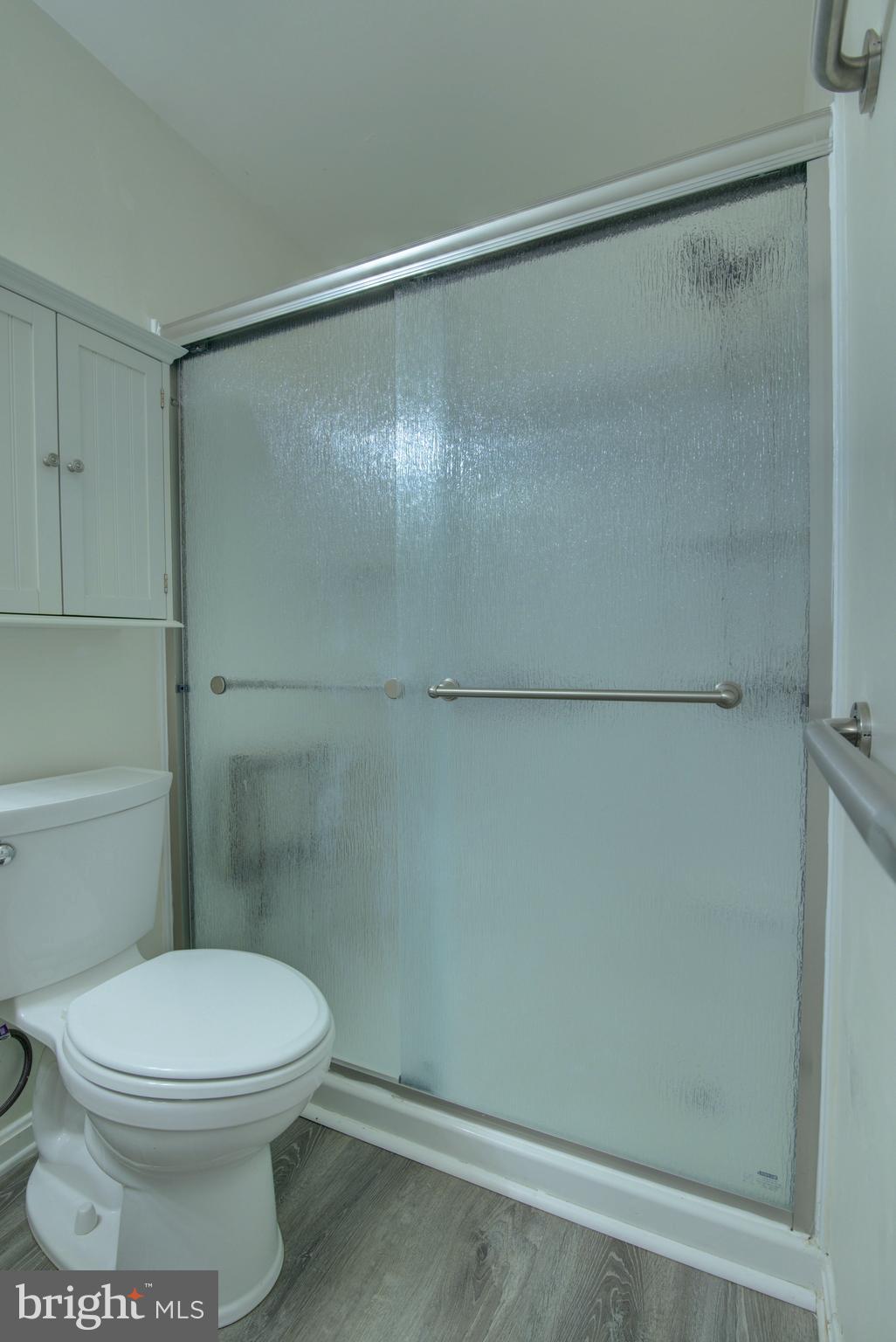 LOUDOUN PARKWAY CENTER - Residential