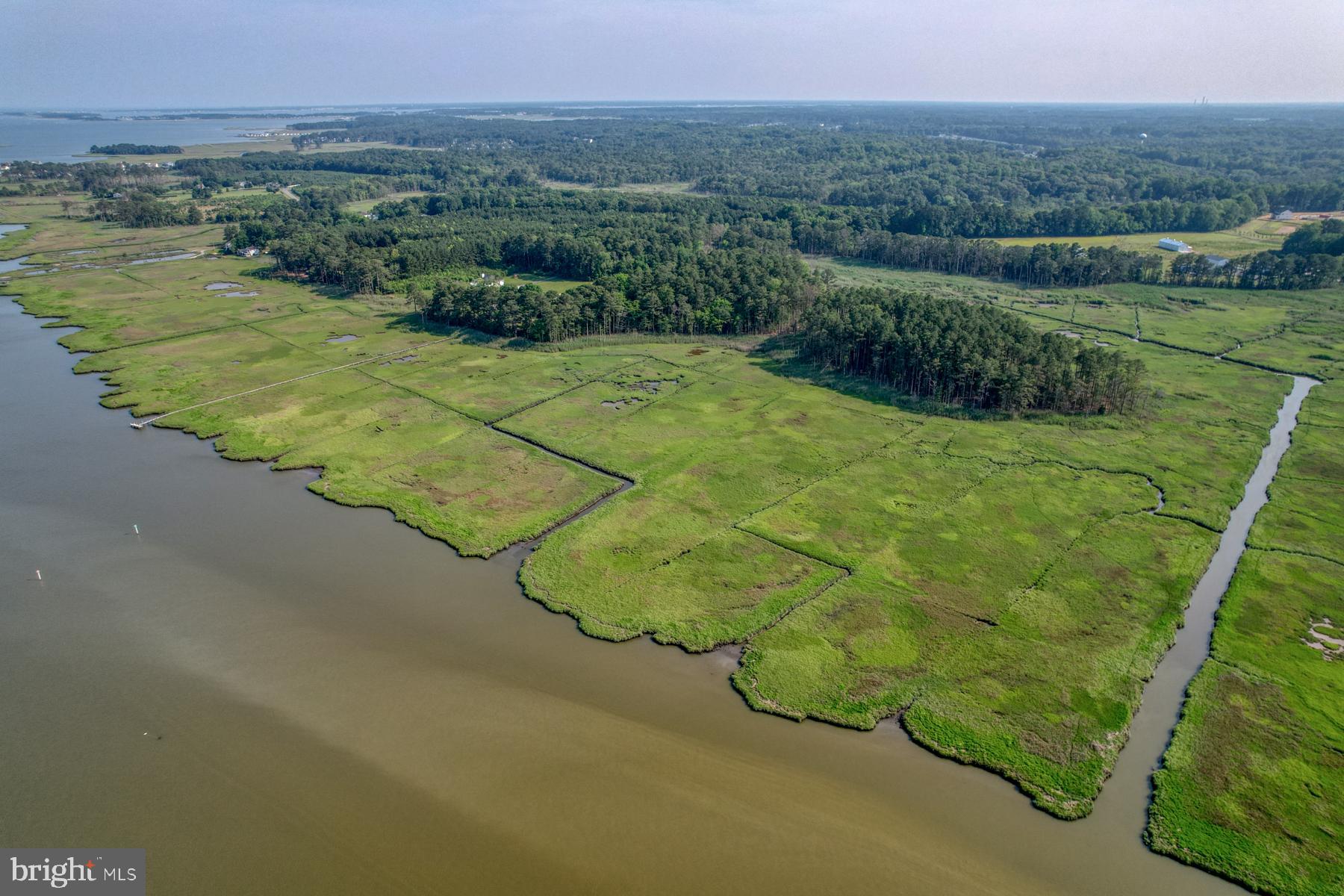 WATERVIEW ON LOVE CREEK - Land