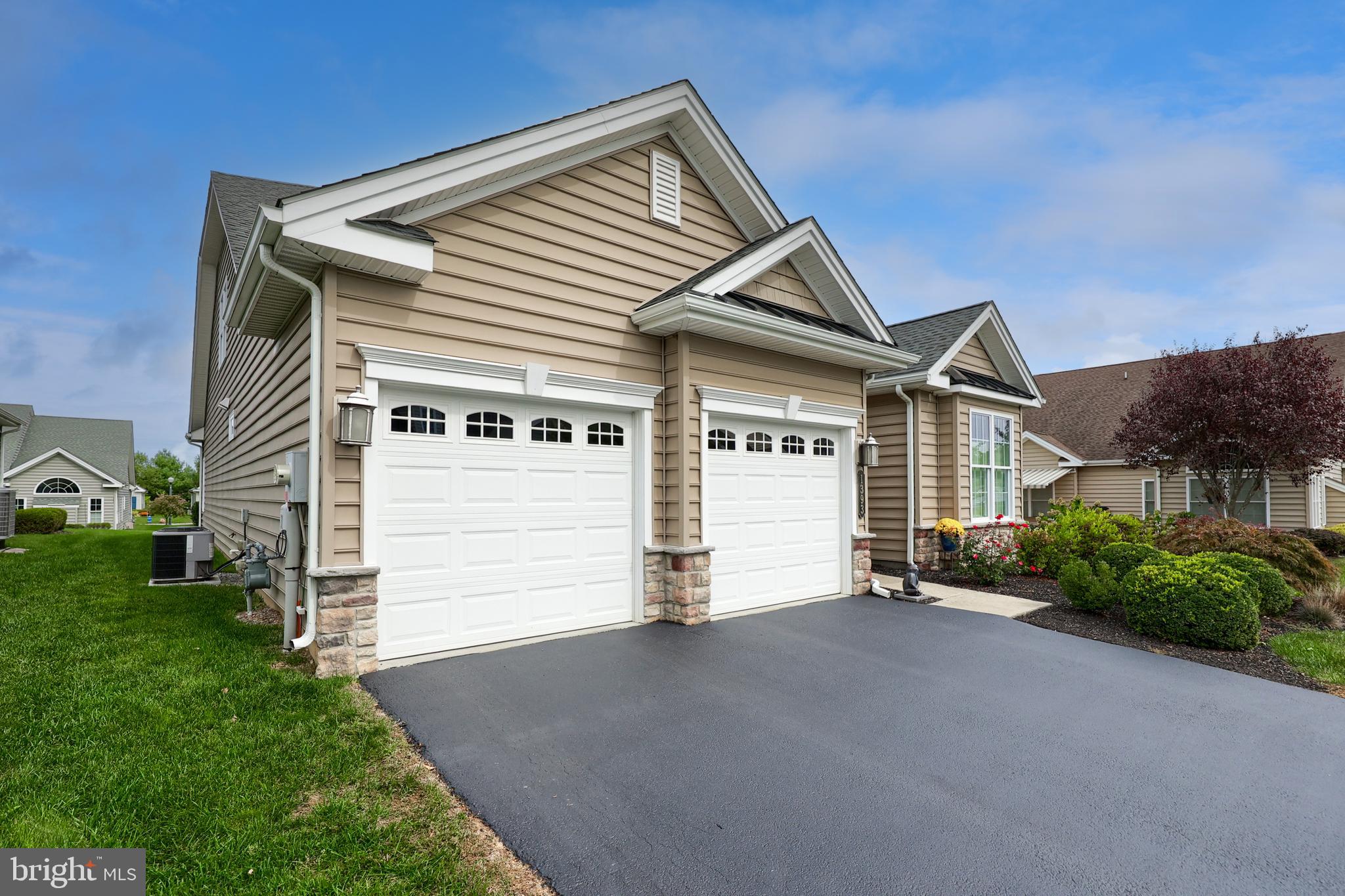 FOUR SEASONS AT ELM TREE - Residential