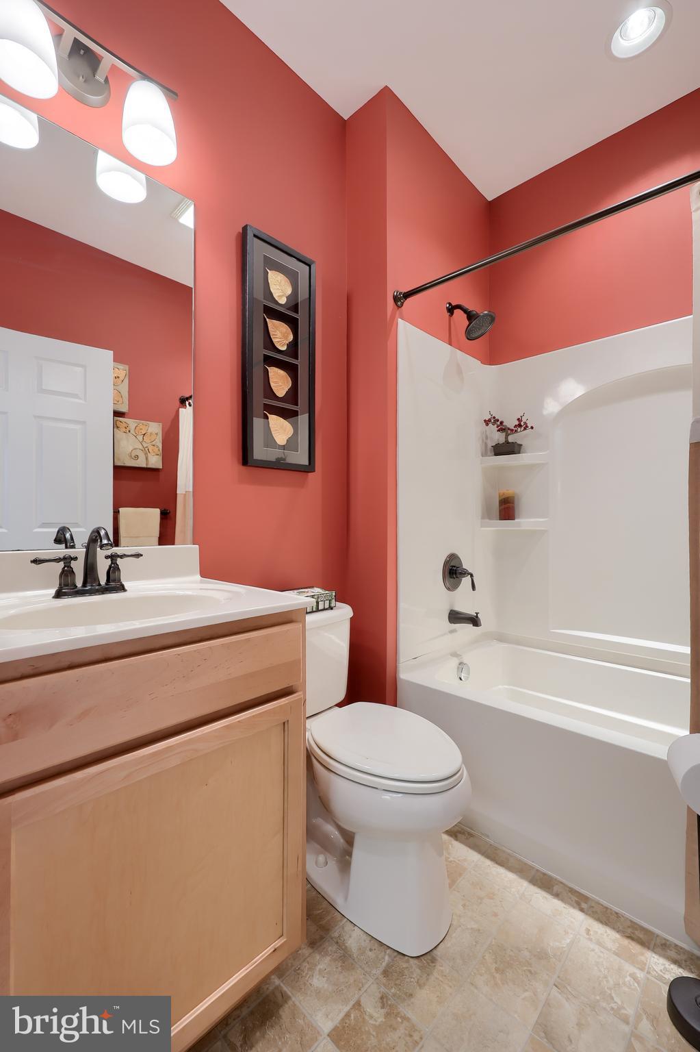 FOUR SEASONS AT ELM TREE - Residential