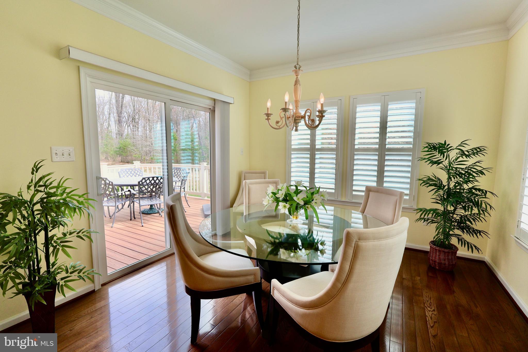 CREEKSIDE VILLAGE - Residential