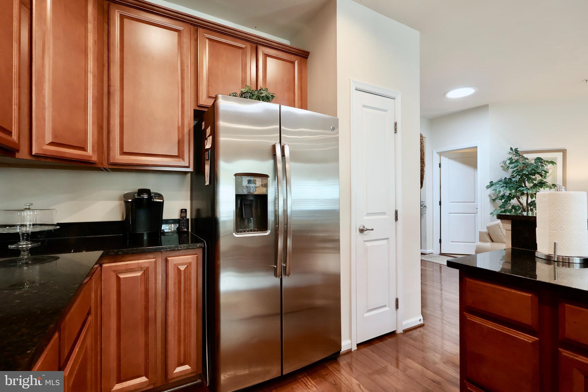 CREEKSIDE VILLAGE - Residential