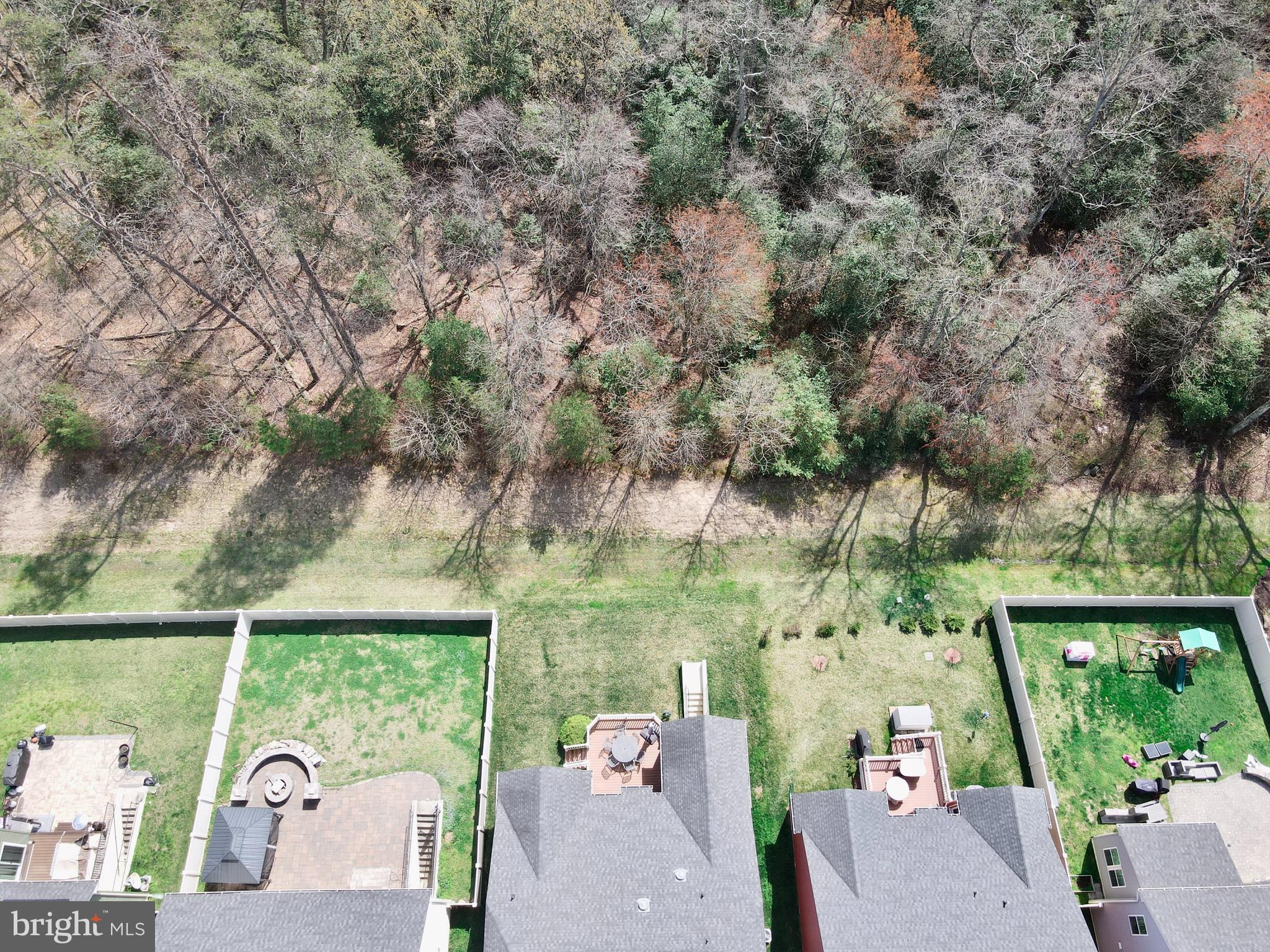 CREEKSIDE VILLAGE - Residential