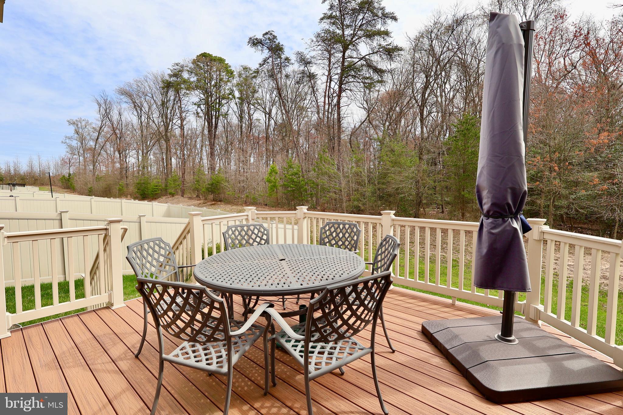 CREEKSIDE VILLAGE - Residential