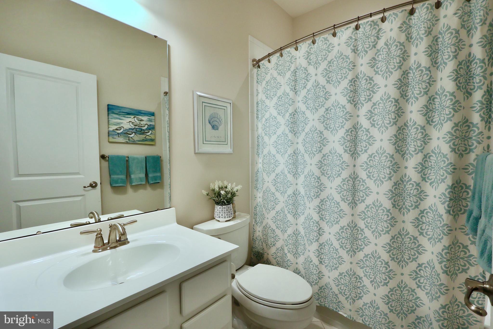 CREEKSIDE VILLAGE - Residential