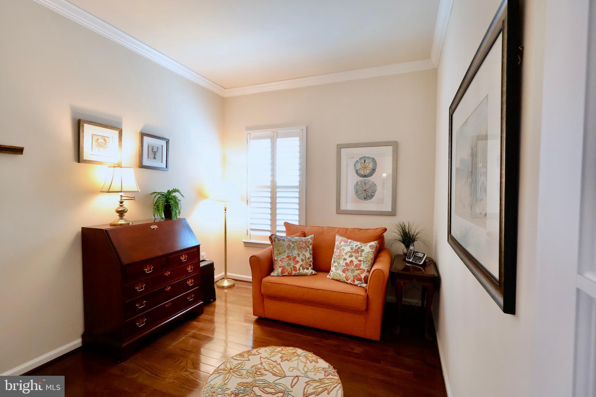 CREEKSIDE VILLAGE - Residential