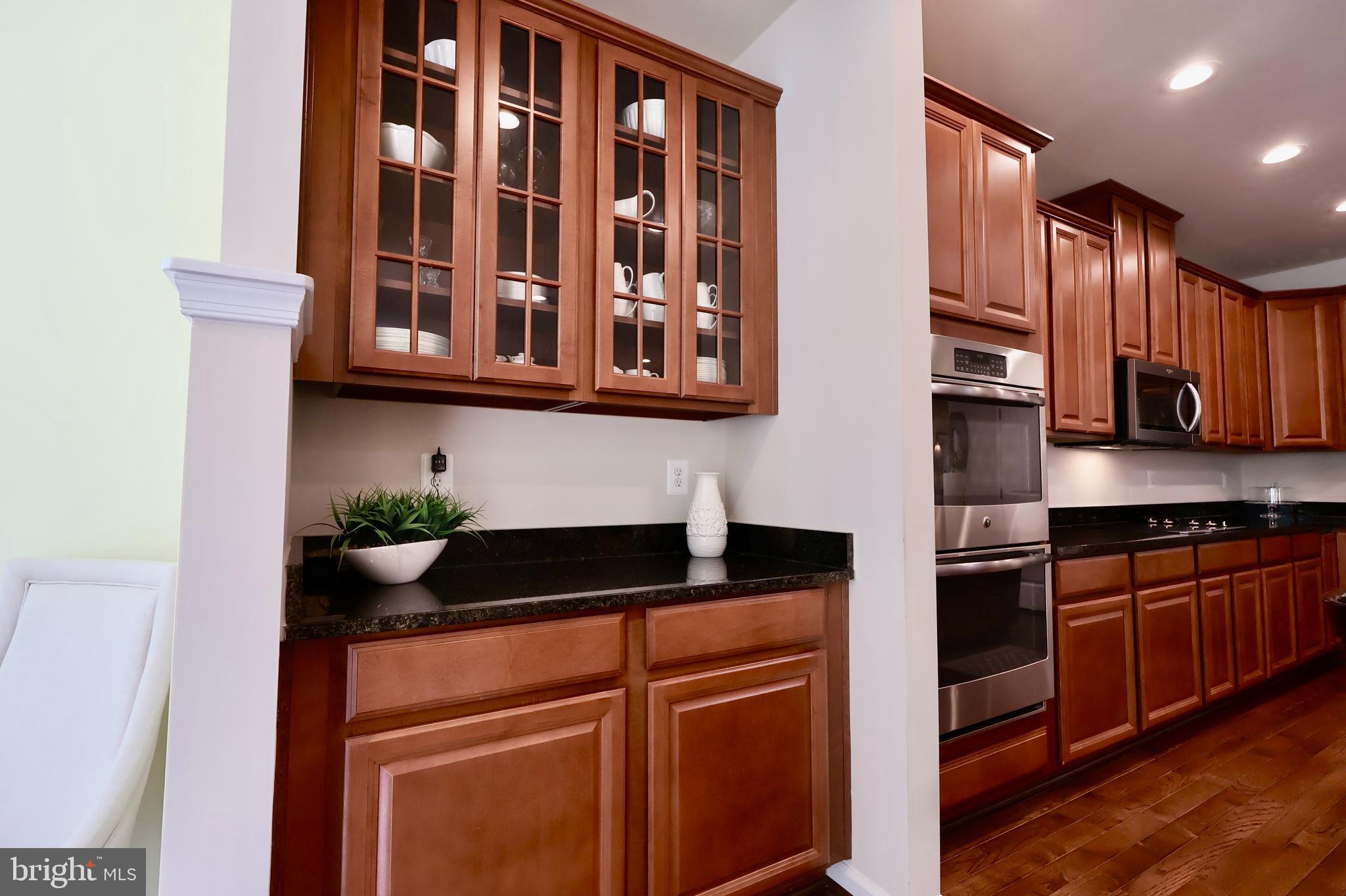 CREEKSIDE VILLAGE - Residential