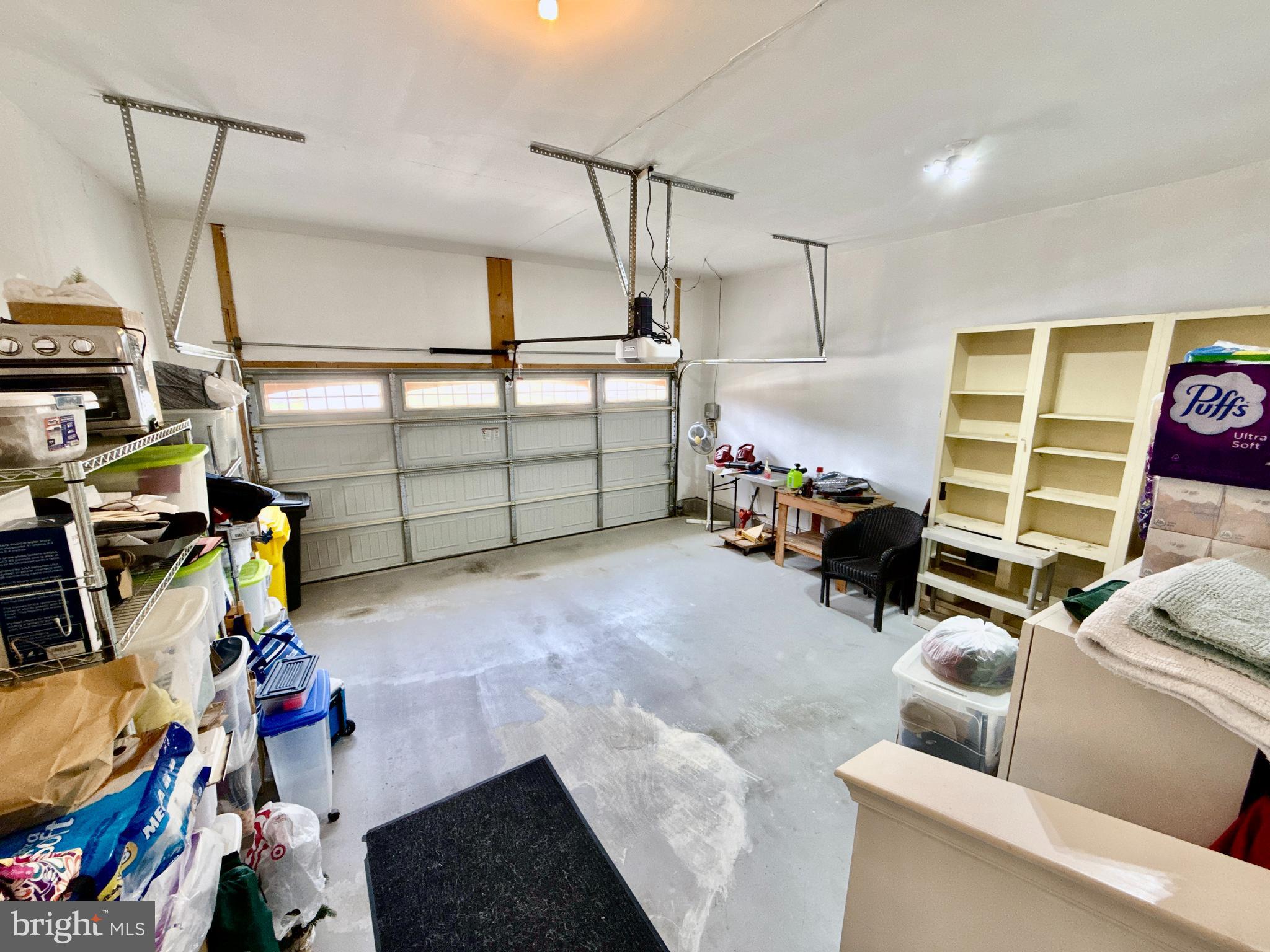 CREEKSIDE VILLAGE - Residential