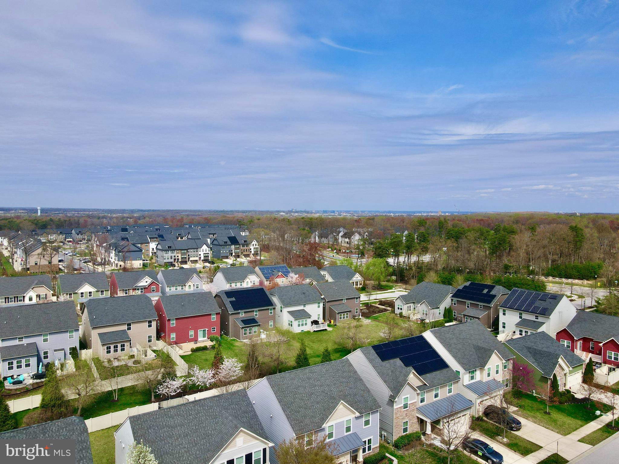 CREEKSIDE VILLAGE - Residential