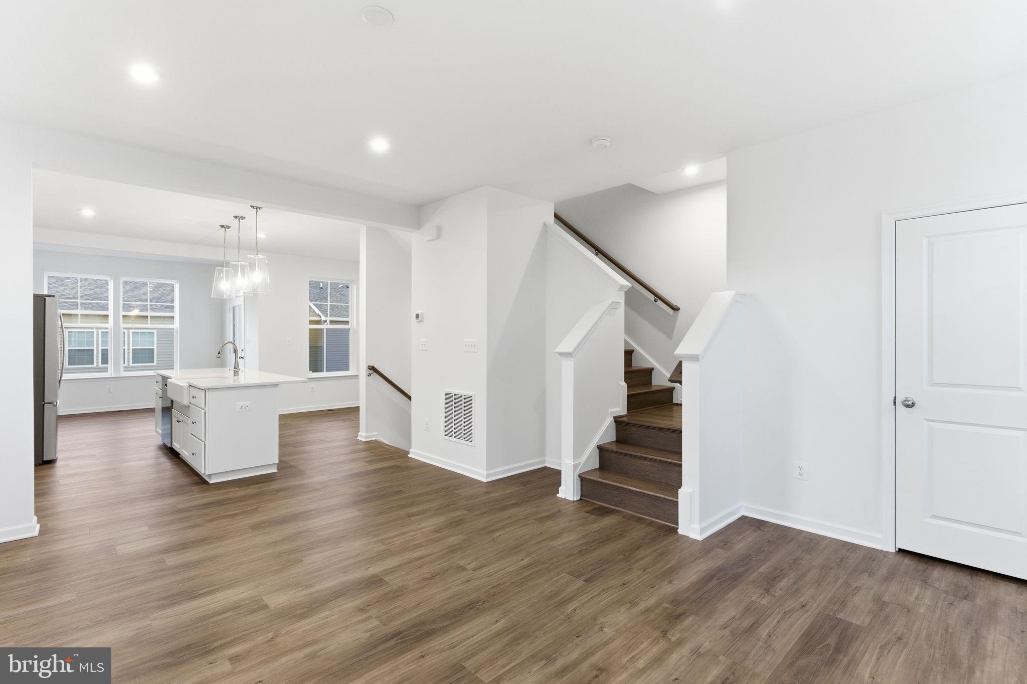 MARTINSBURG STATION - Residential