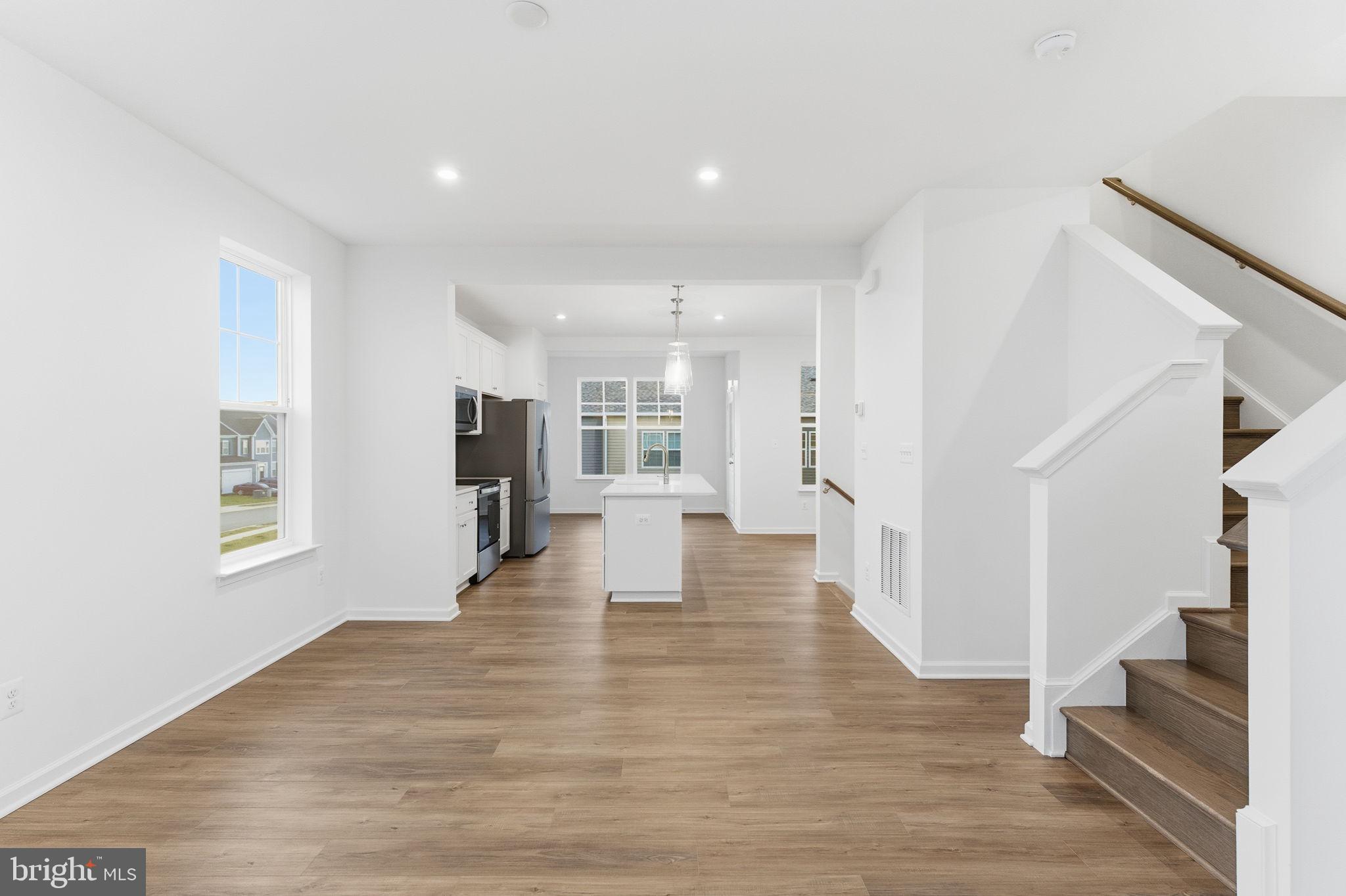 MARTINSBURG STATION - Residential