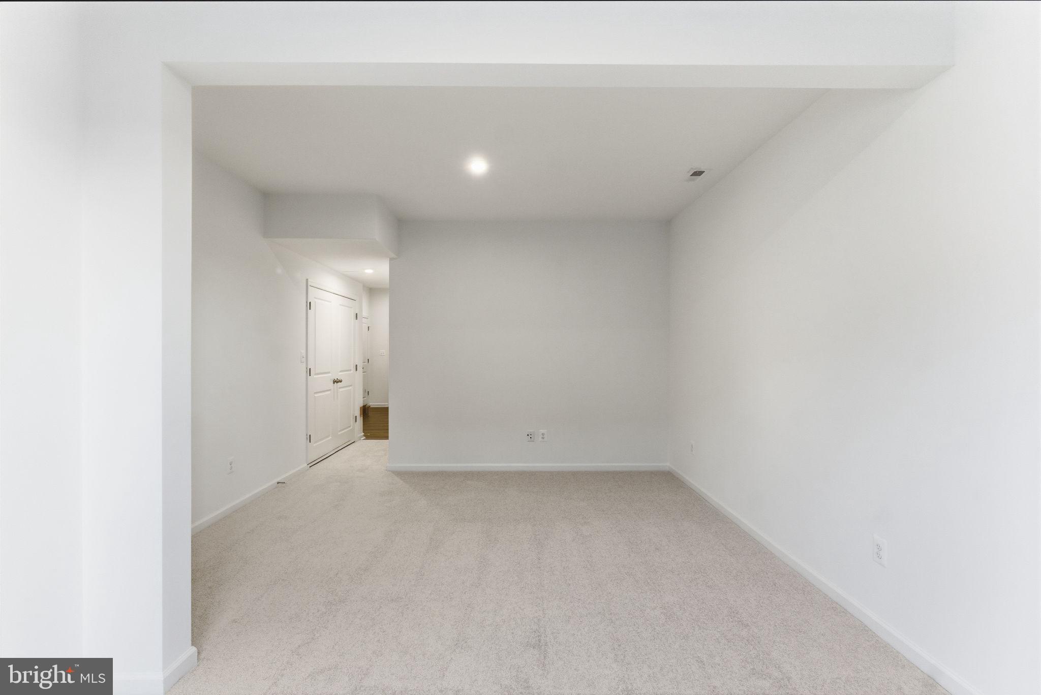 MARTINSBURG STATION - Residential