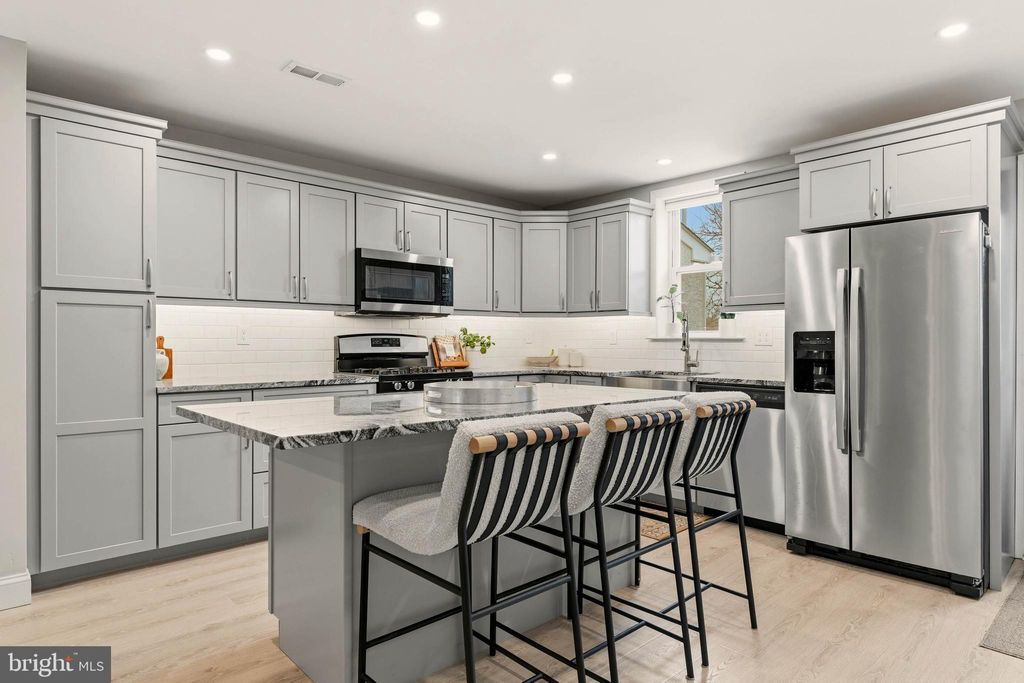 Photo of 738 Harry Street, CONSHOHOCKEN, PA 19428 (MLS # PAMC2169206)