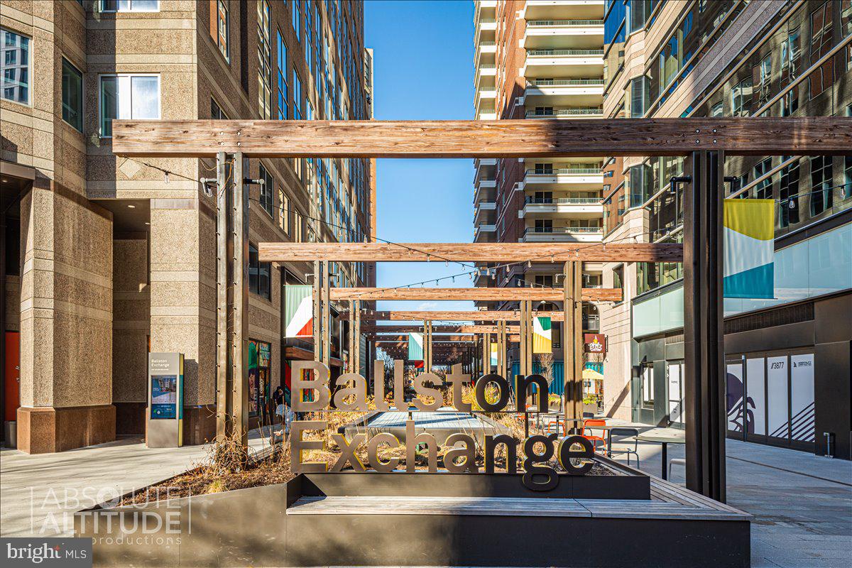 WILLET HEIGHTS - Residential