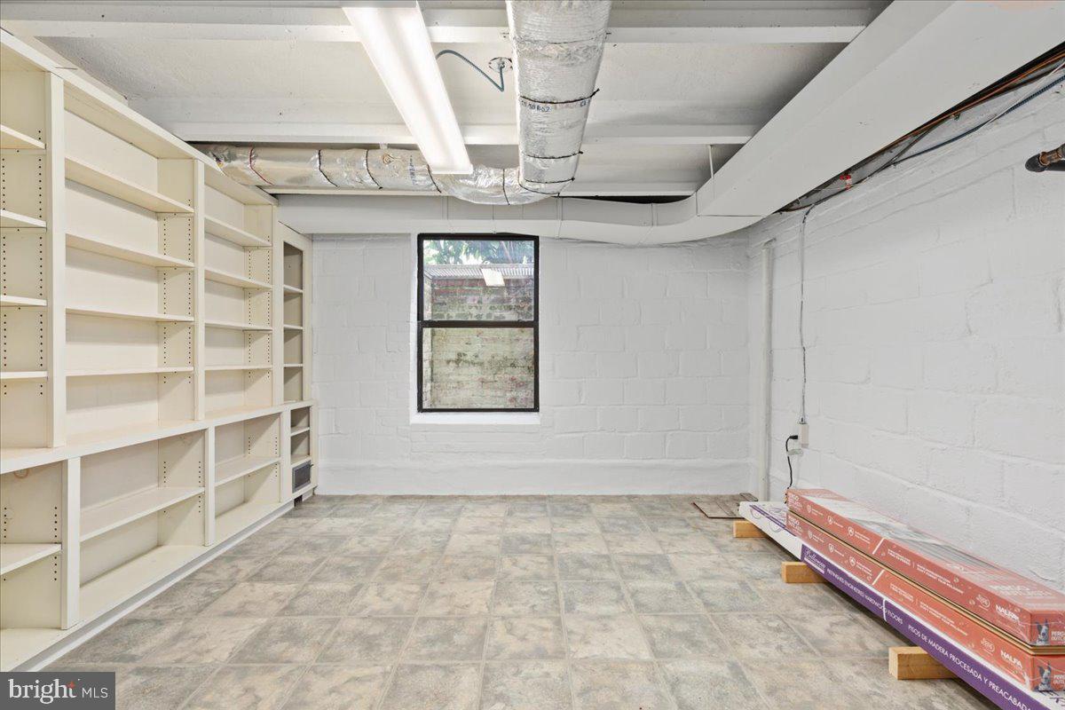 WILLET HEIGHTS - Residential