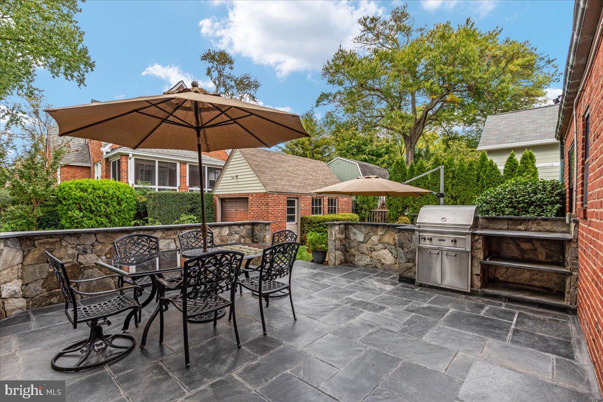 WILLET HEIGHTS - Residential