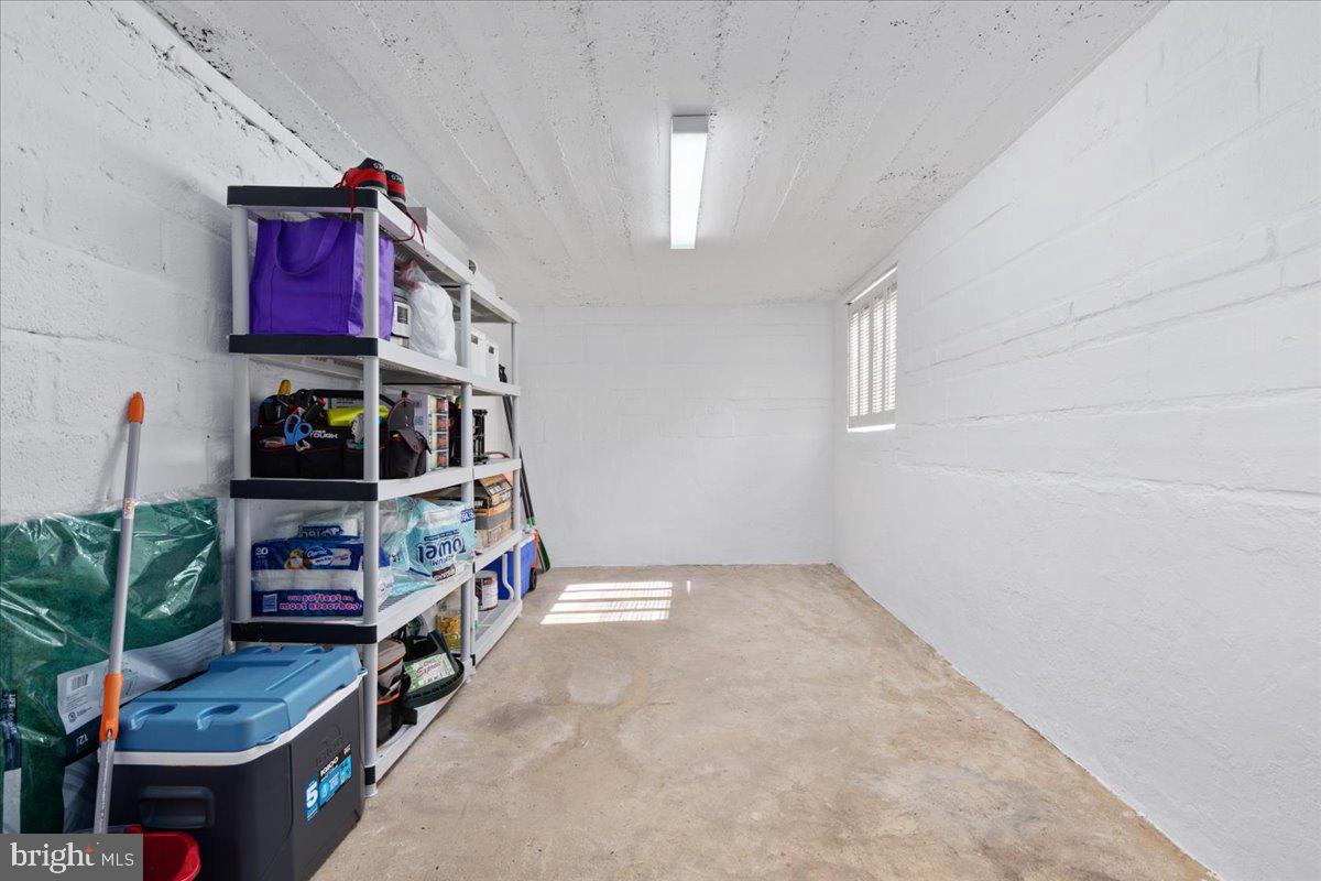 WILLET HEIGHTS - Residential