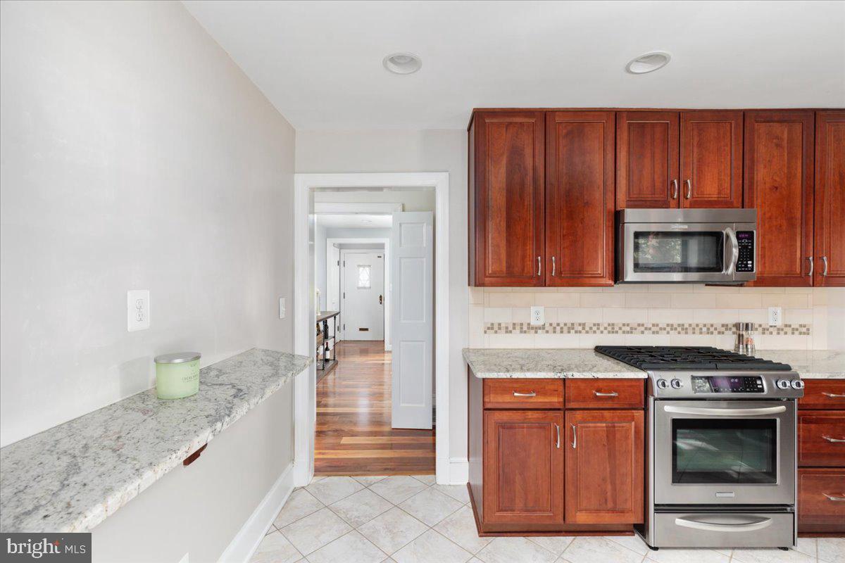 WILLET HEIGHTS - Residential