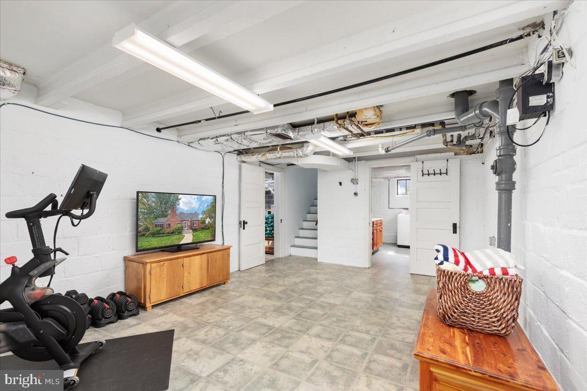 WILLET HEIGHTS - Residential