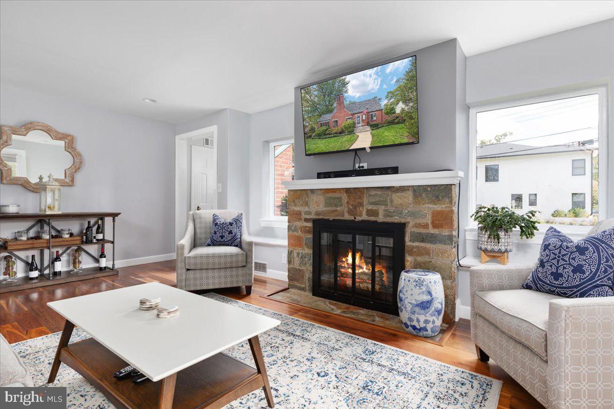 WILLET HEIGHTS - Residential