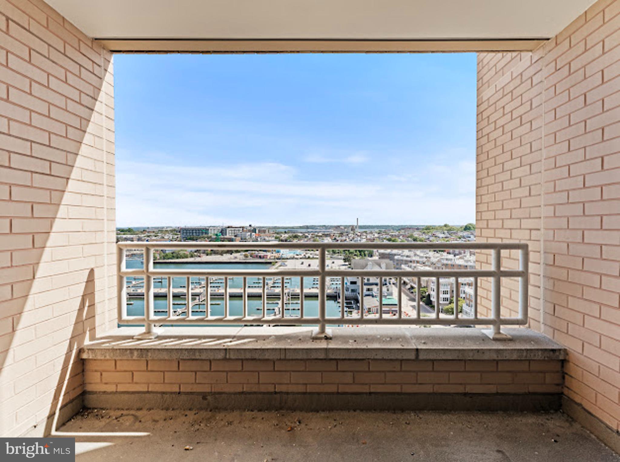 HARBORVIEW CONDOMINIUMS - Residential