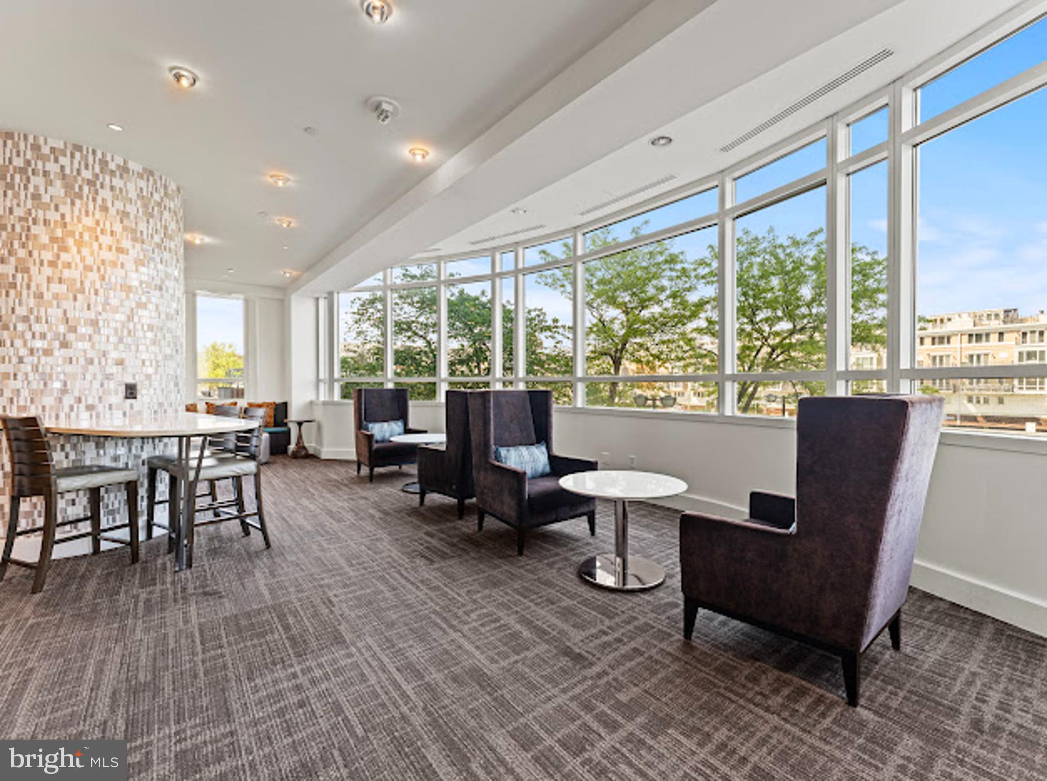 HARBORVIEW CONDOMINIUMS - Residential