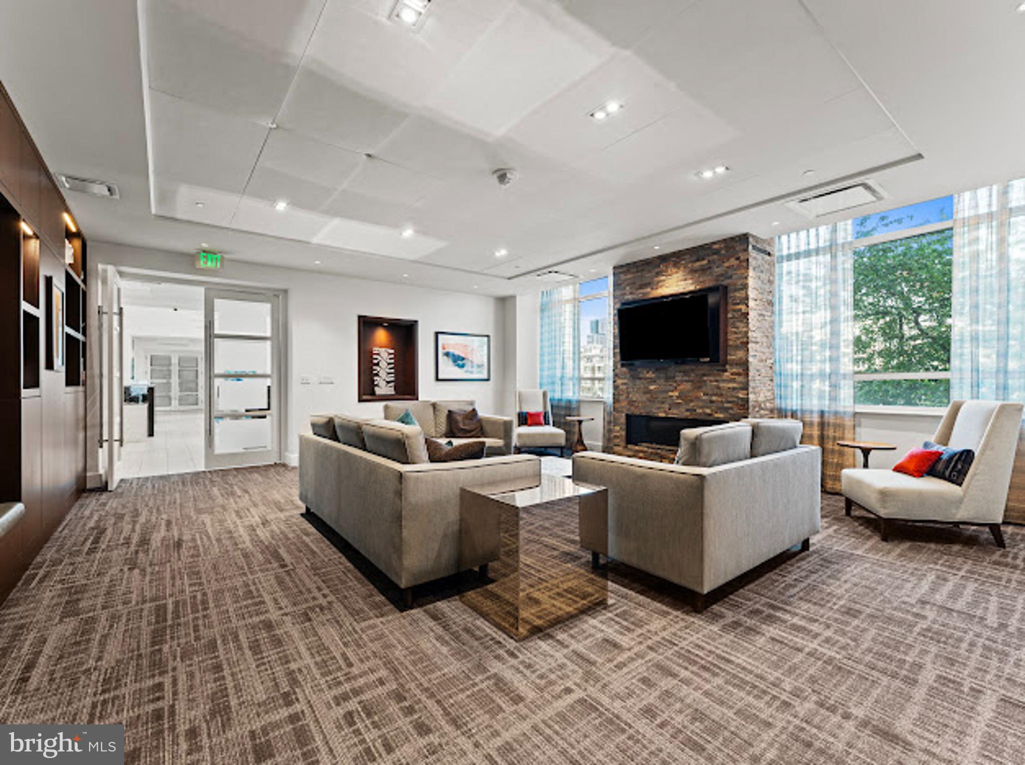 HARBORVIEW CONDOMINIUMS - Residential