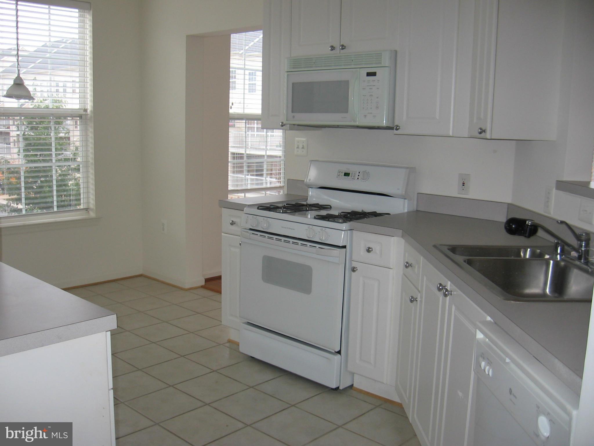 MAIN STREET - Residential