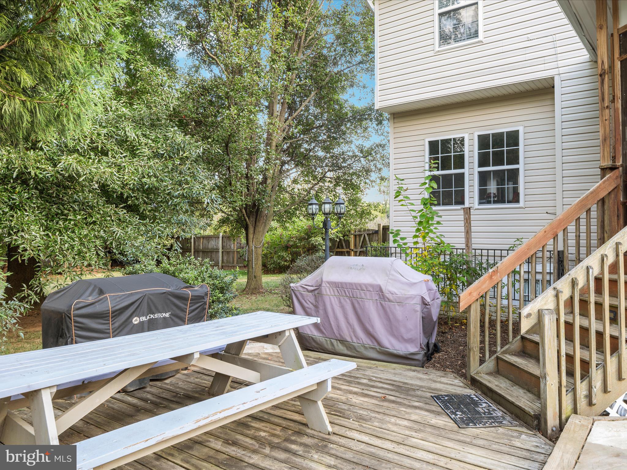 YORKVILLE - Residential