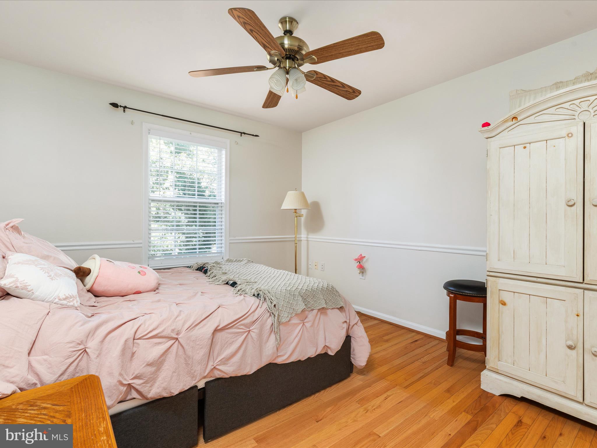 YORKVILLE - Residential