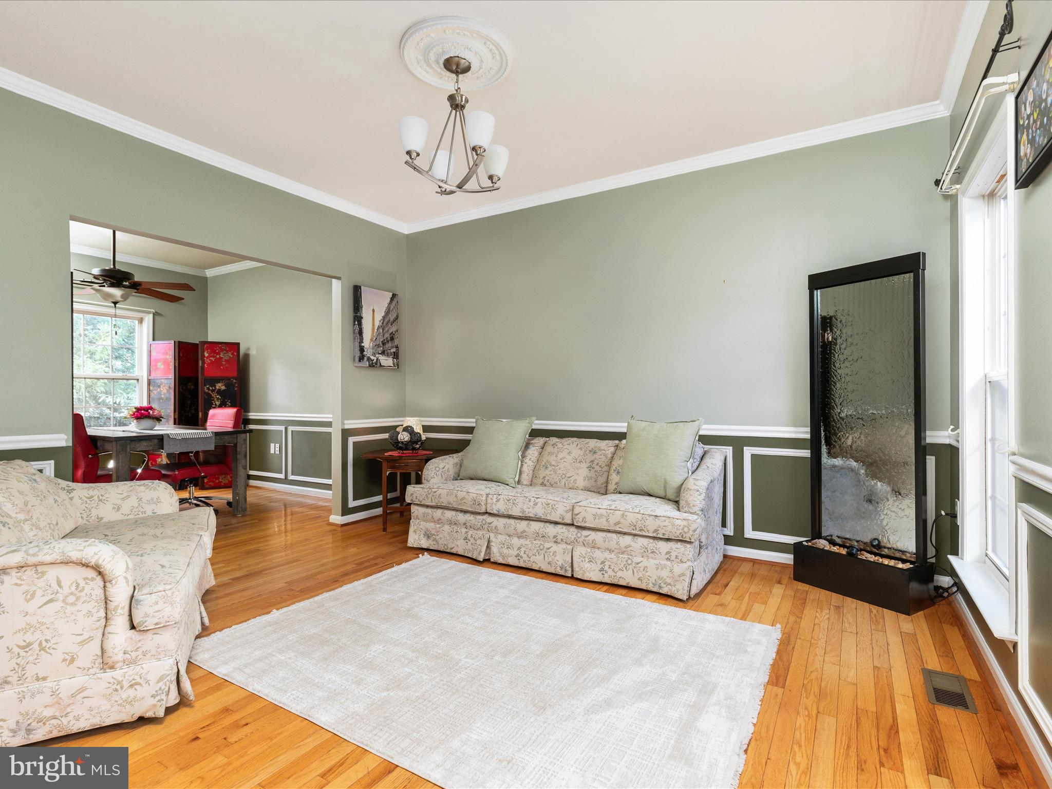 YORKVILLE - Residential